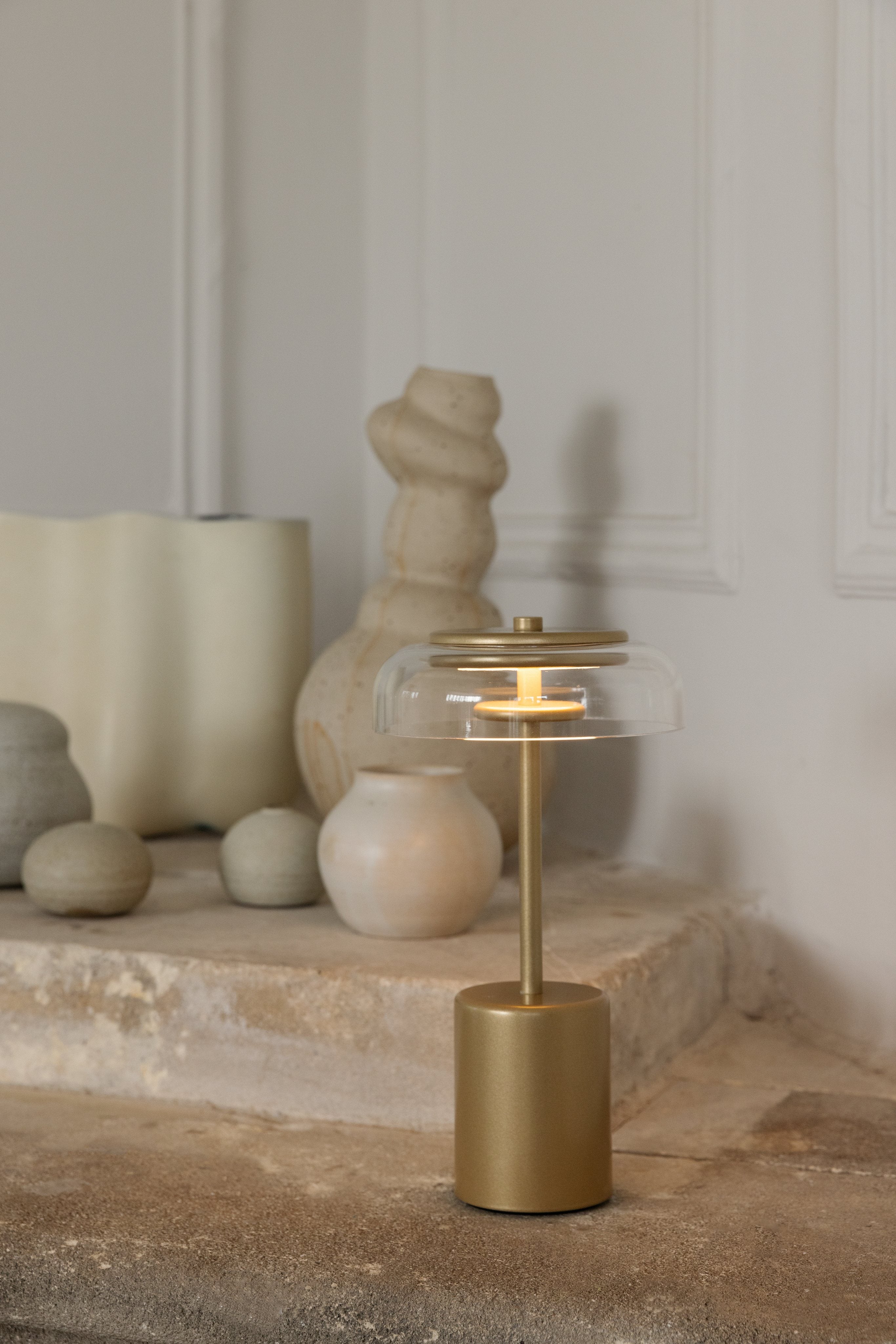 Tragbare Lampe BLOSSI gold mit transparentem Glas