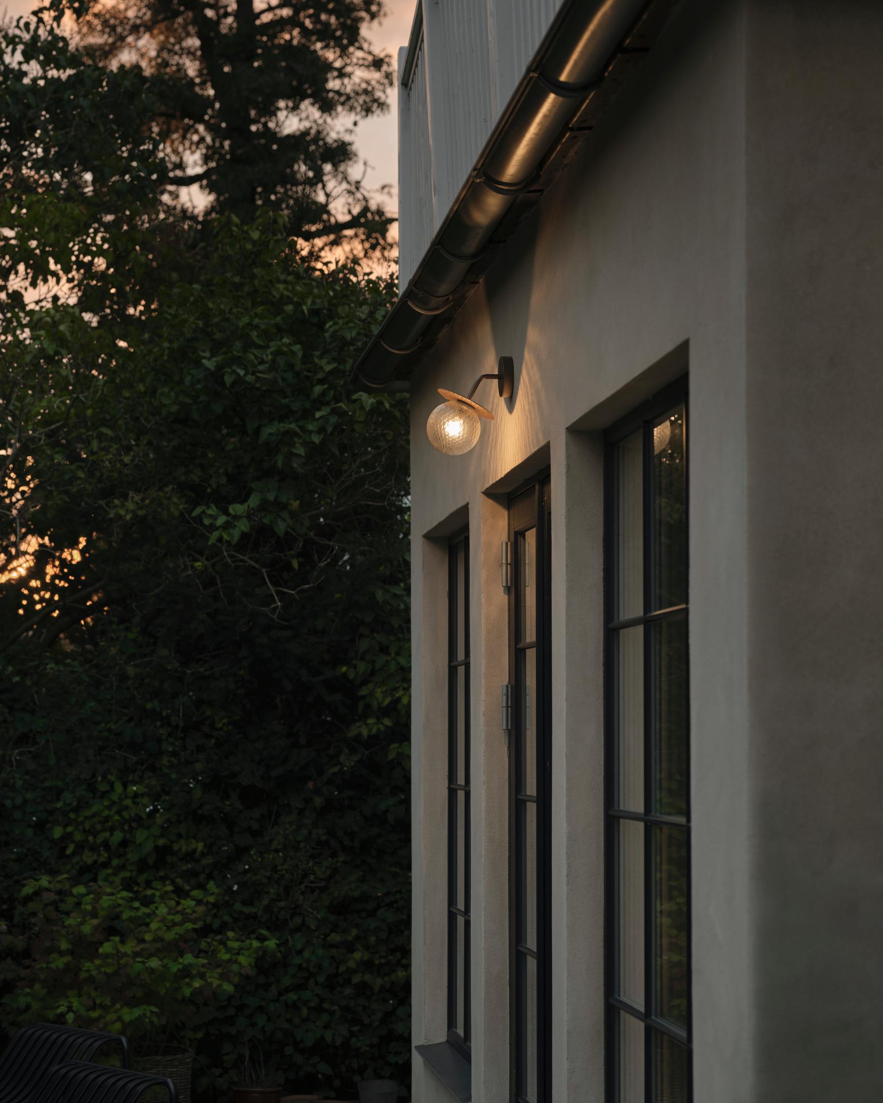 Buitenwandlamp LIILA donkerbruin met transparant glas