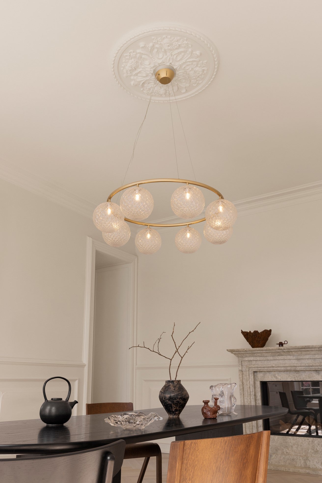 Pendelleuchte MIIRA 8 CIRCULAR aus Messing mit transparentem Glas