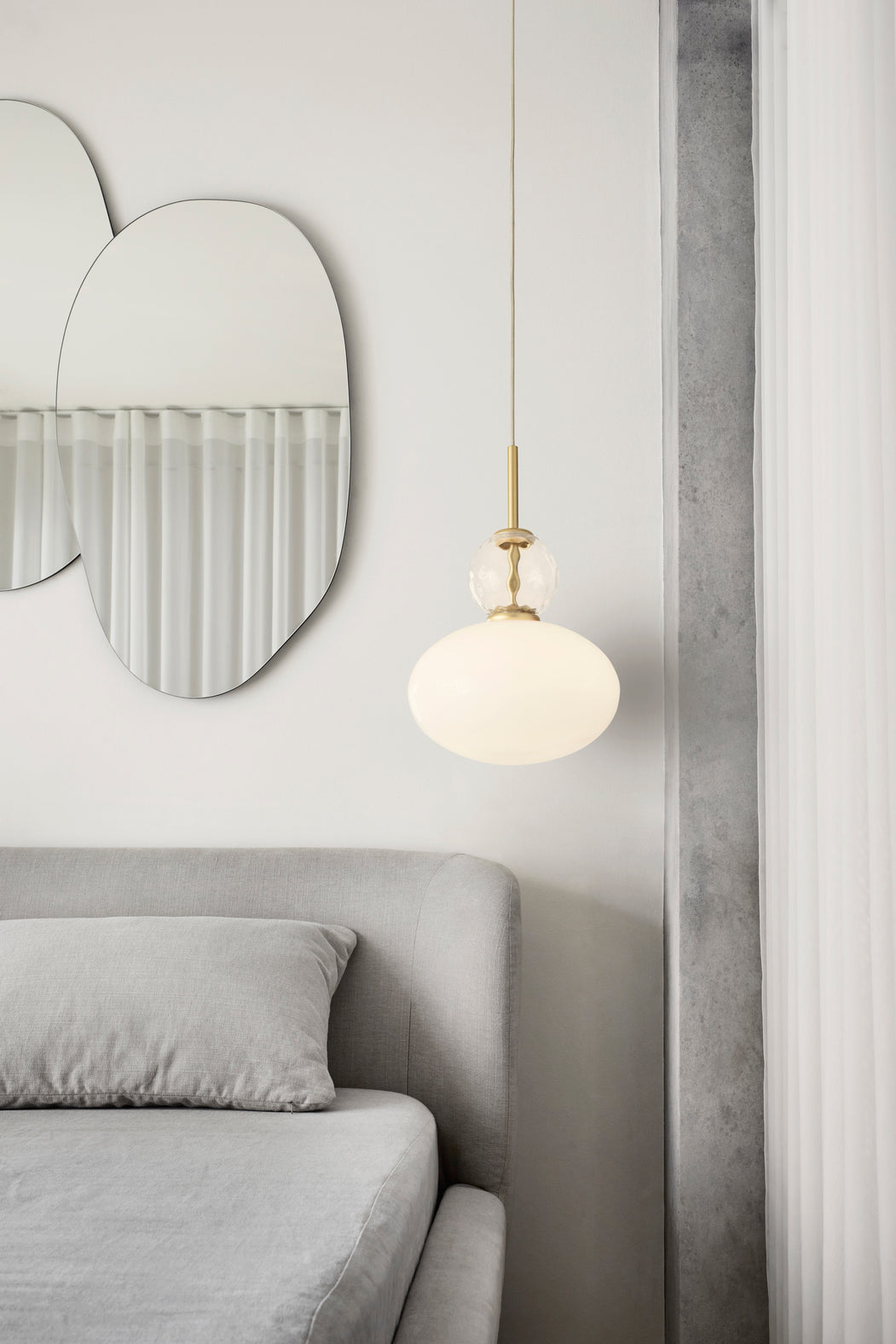 Hanglamp RIZZATTO 32 messing met opaalglas