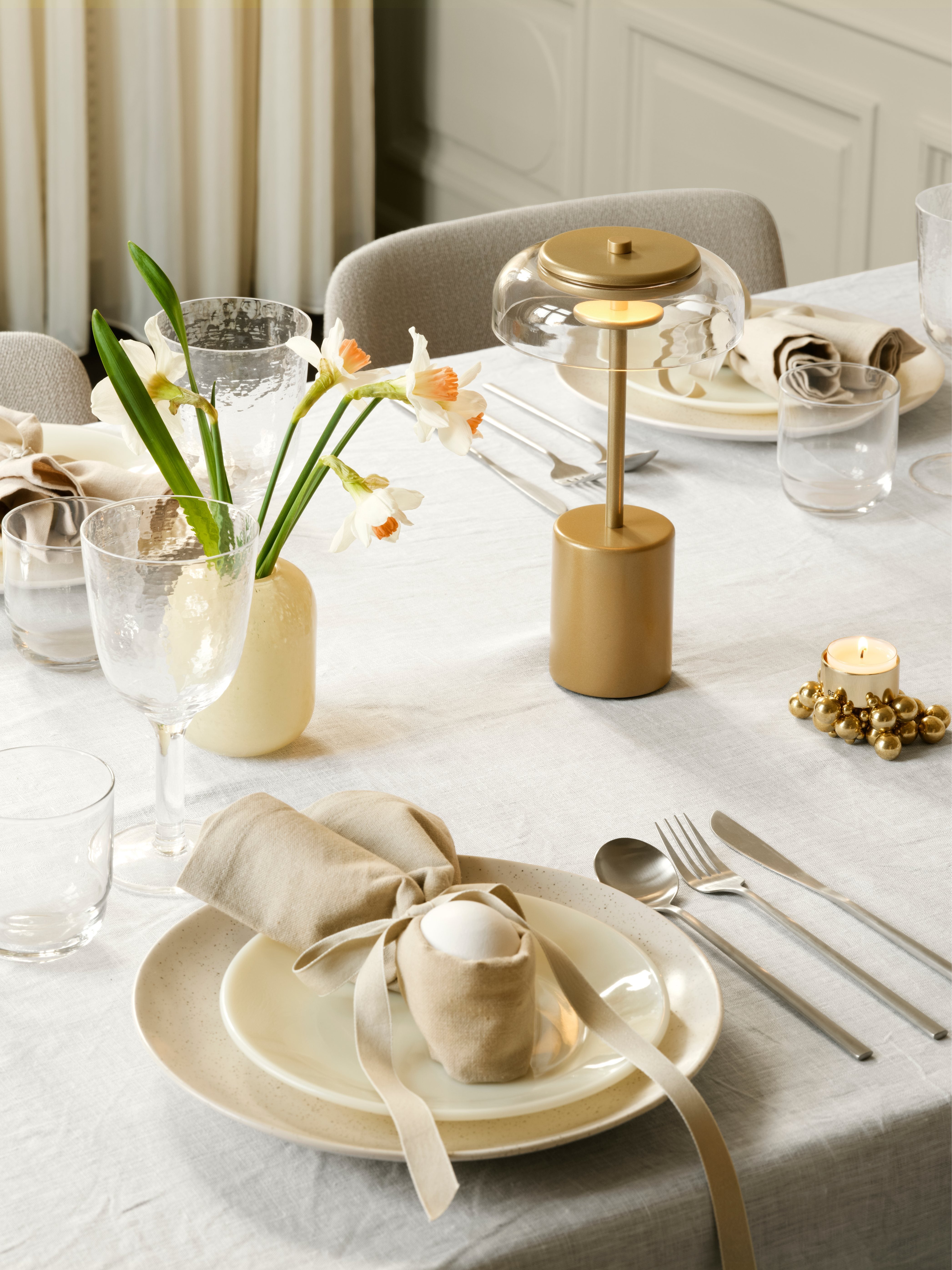 Tragbare Lampe BLOSSI gold mit transparentem Glas