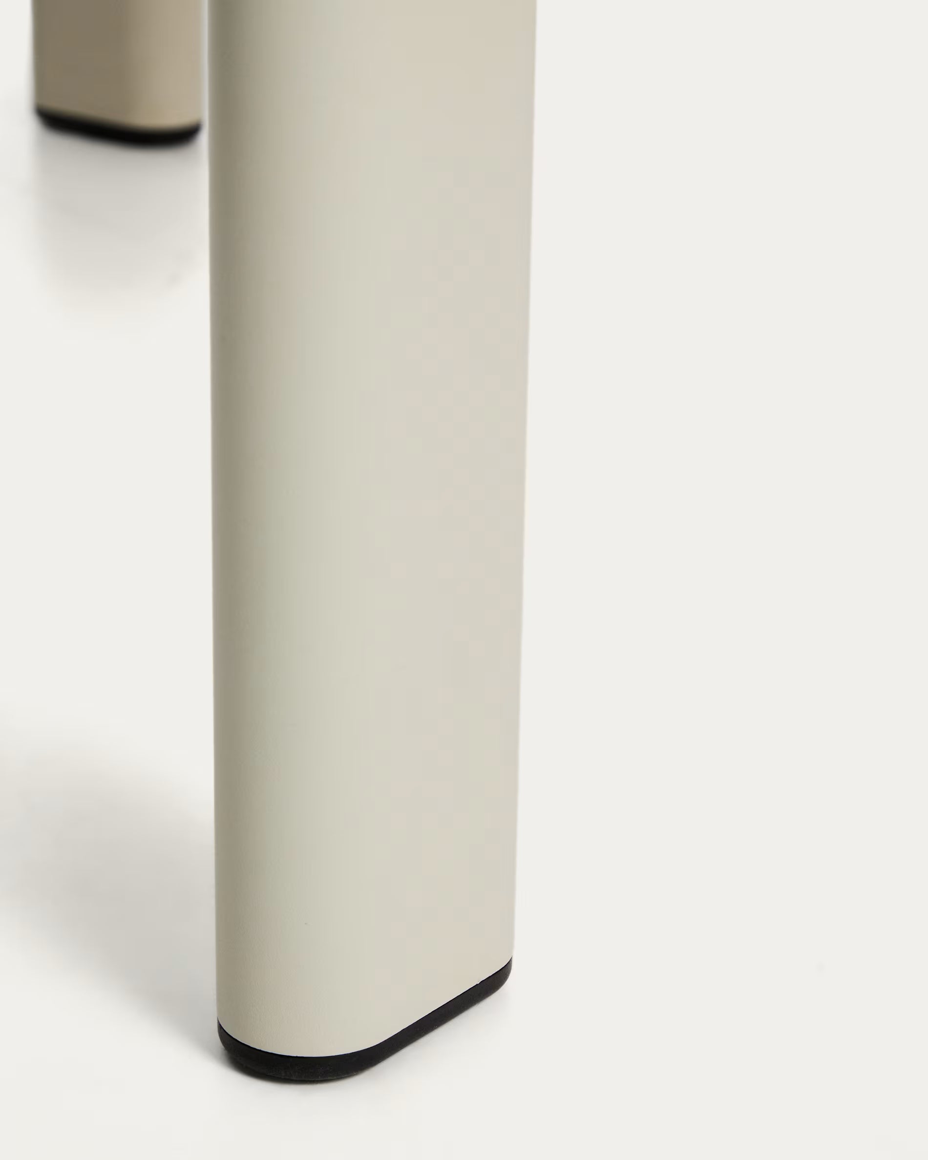 Ronde tuintafel ERICE ecru