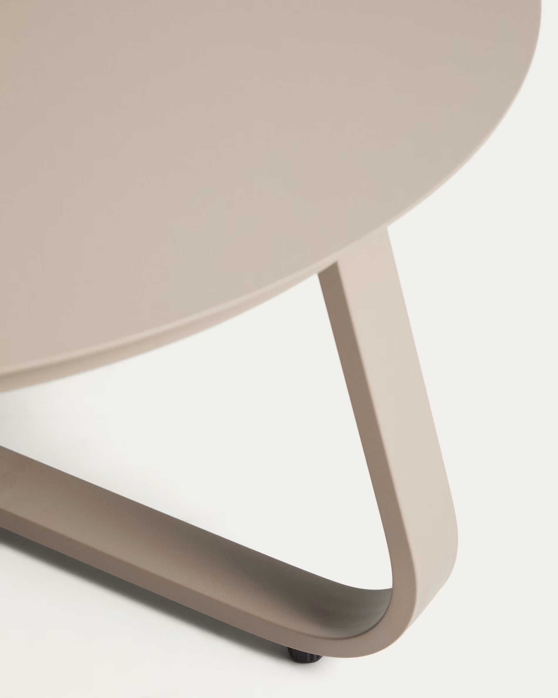 Stolik kawowy ogrodowy TAMARIS taupe na taras i do ogrodu – styl nowoczesny