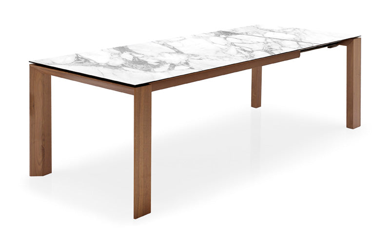 Extendable table OMNIA with a white top and walnut base