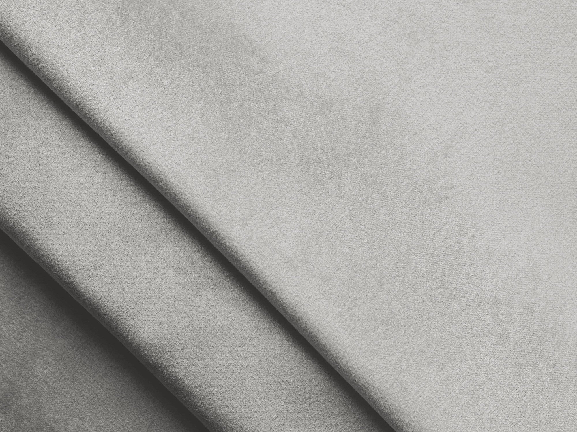 Fluwelen stoel PAHOA zilver met beuken basis