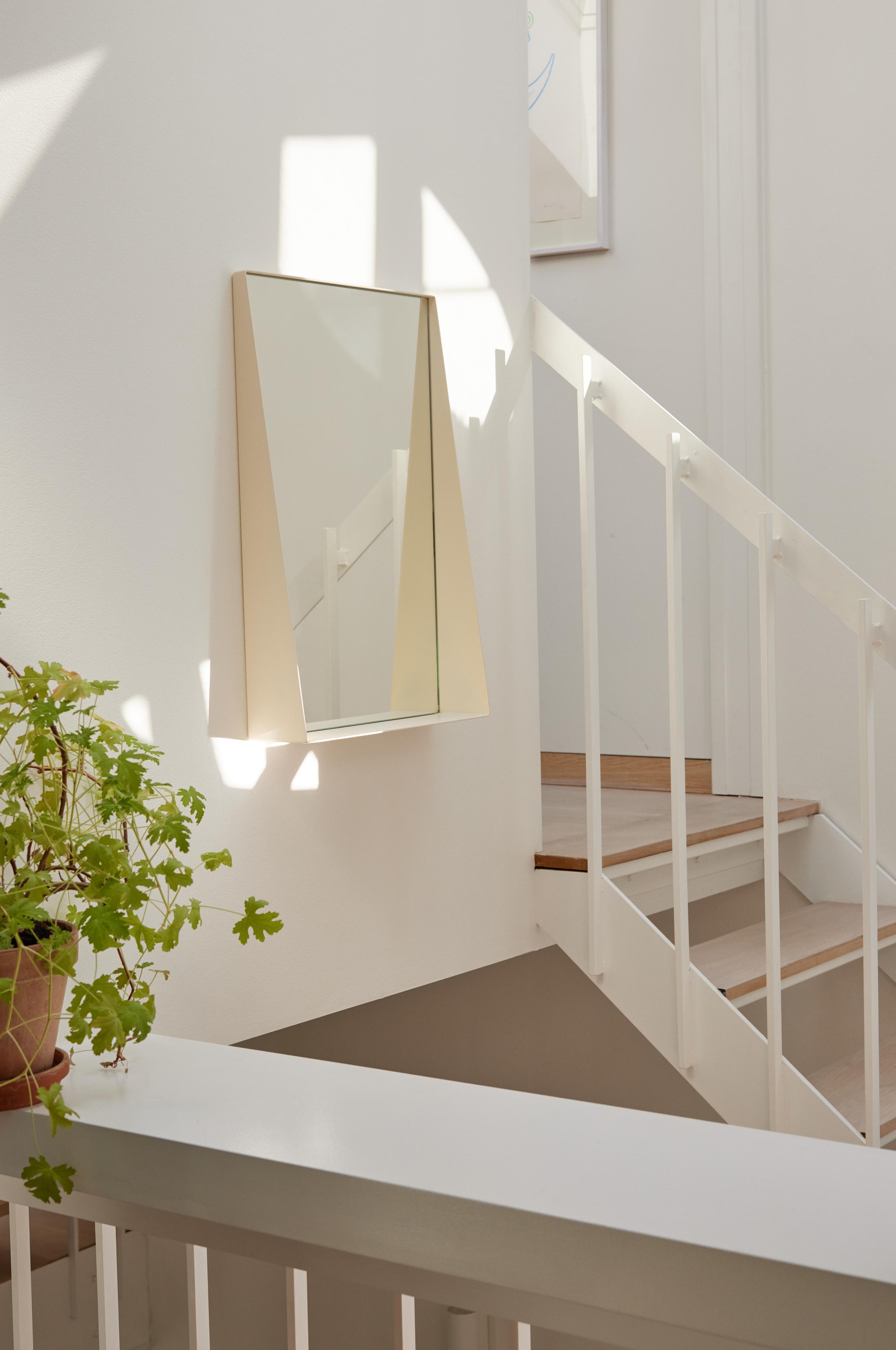 Wandspiegel BEAK beige