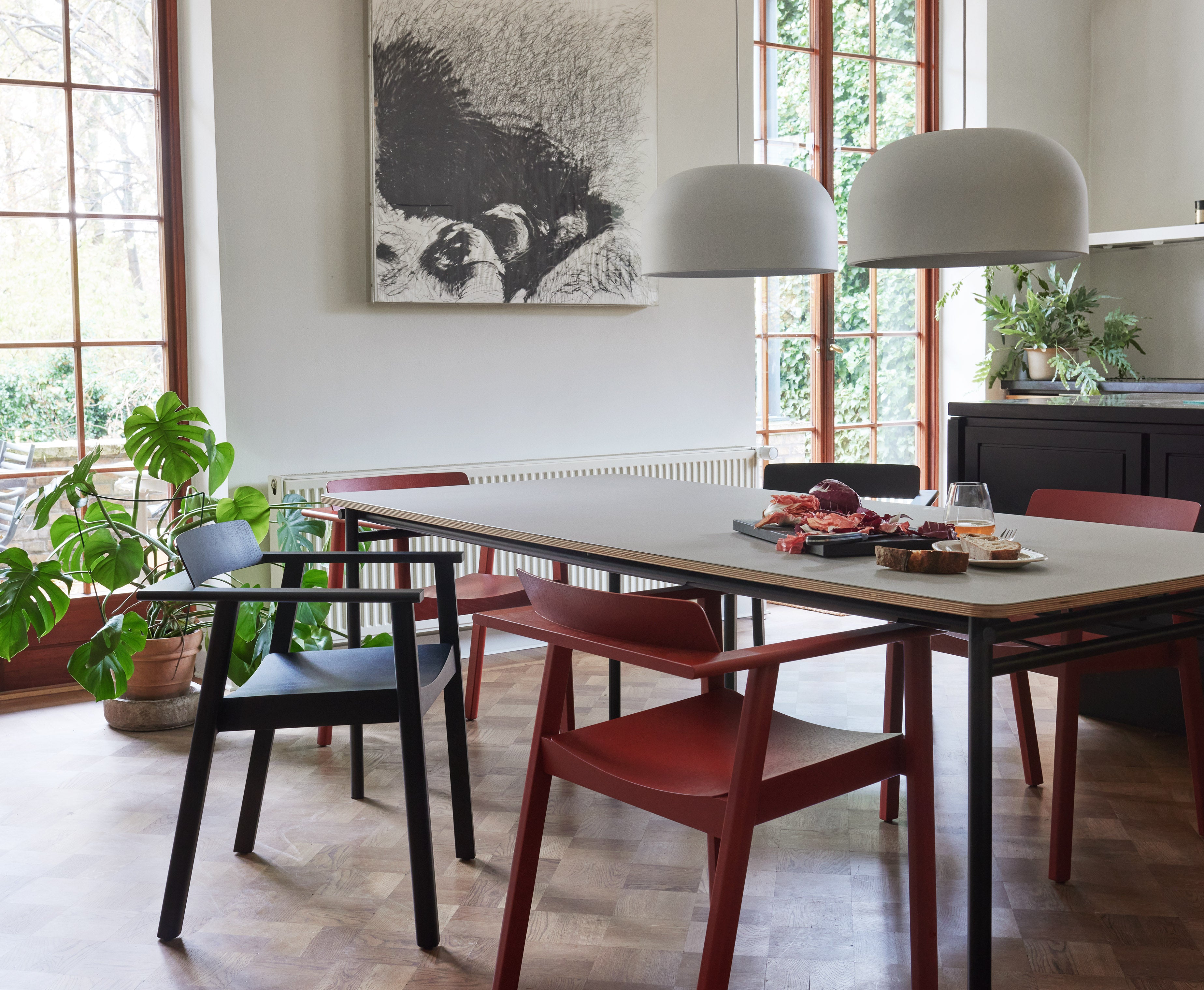 Uittrekbare tafel TAFFEL grijs