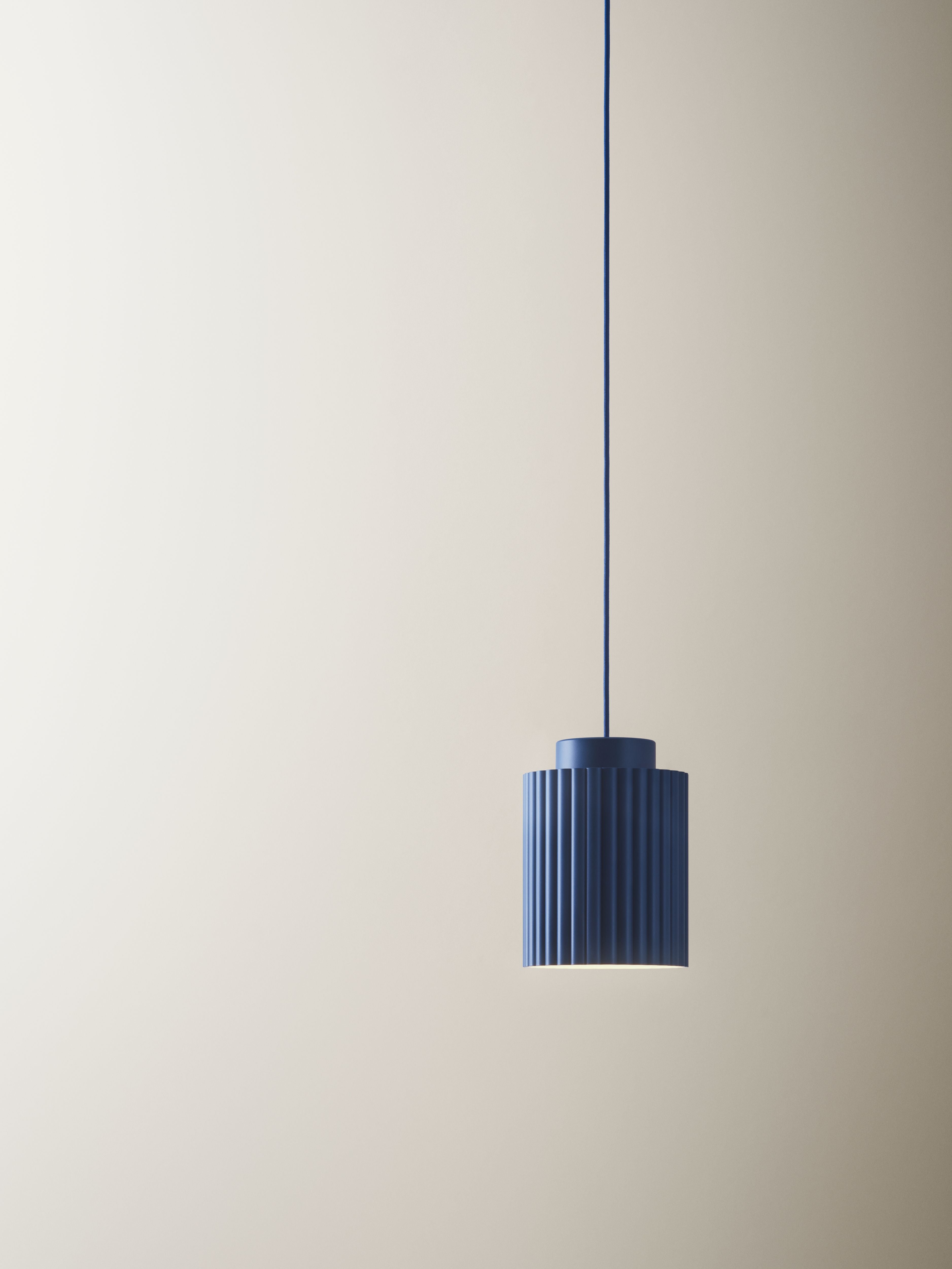 Pendelleuchte DONNA blau