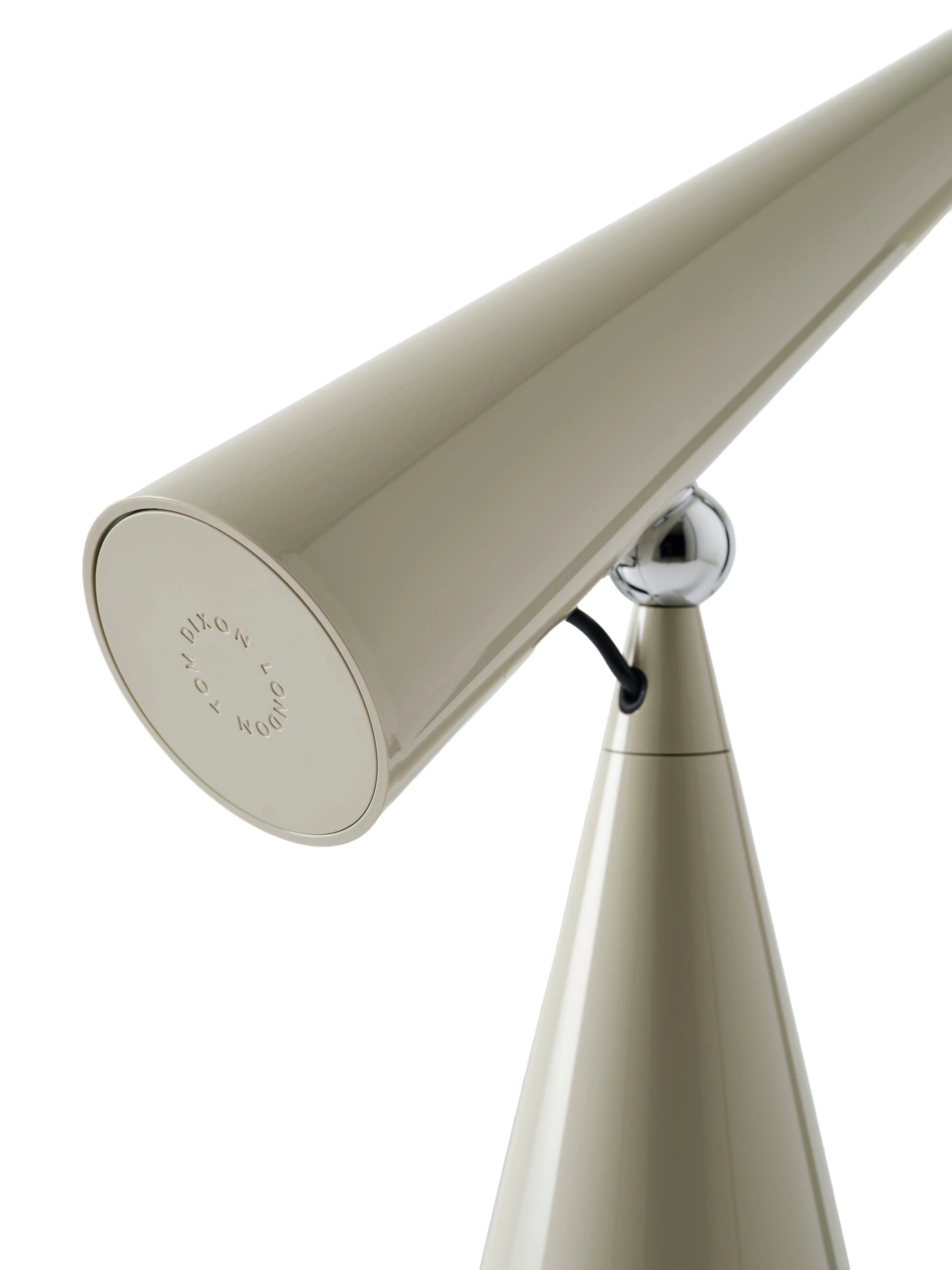 Lampa stołowa POSE kremowy – styl nowoczesny