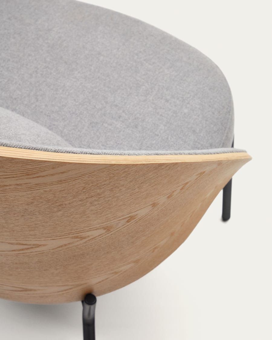 EAMY fauteuil lichtgrijs met essenhouten afwerking