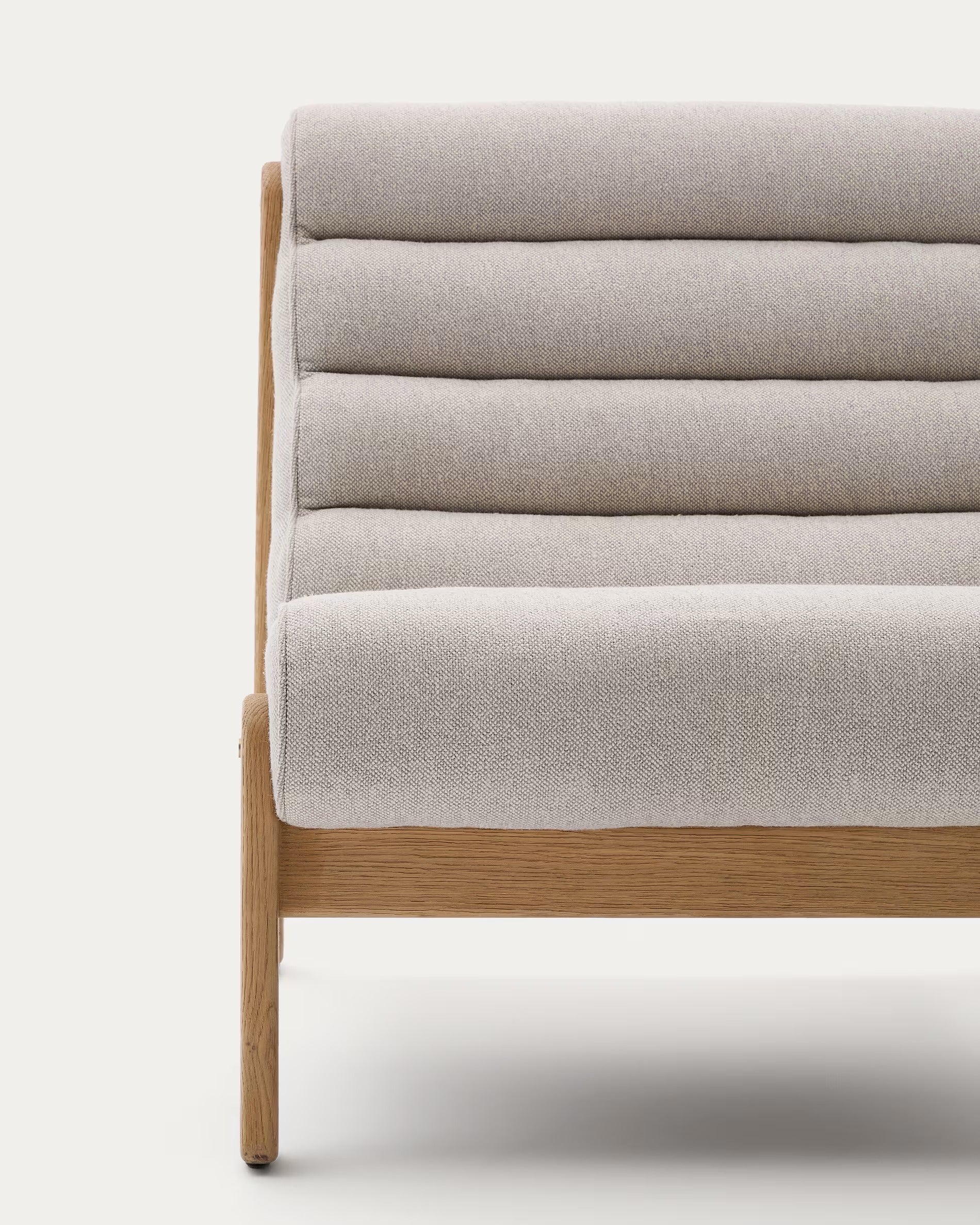 MAGIRA white armchair with wooden base