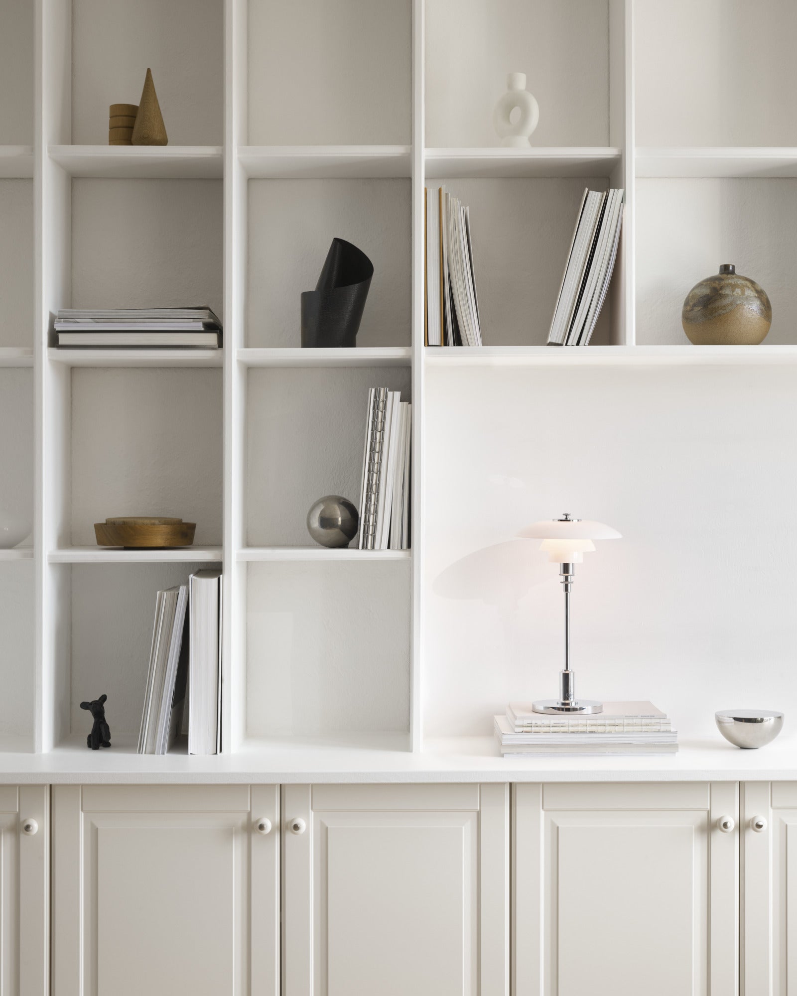 Draagbare lamp PH 2/1 wit met verchroomde voet