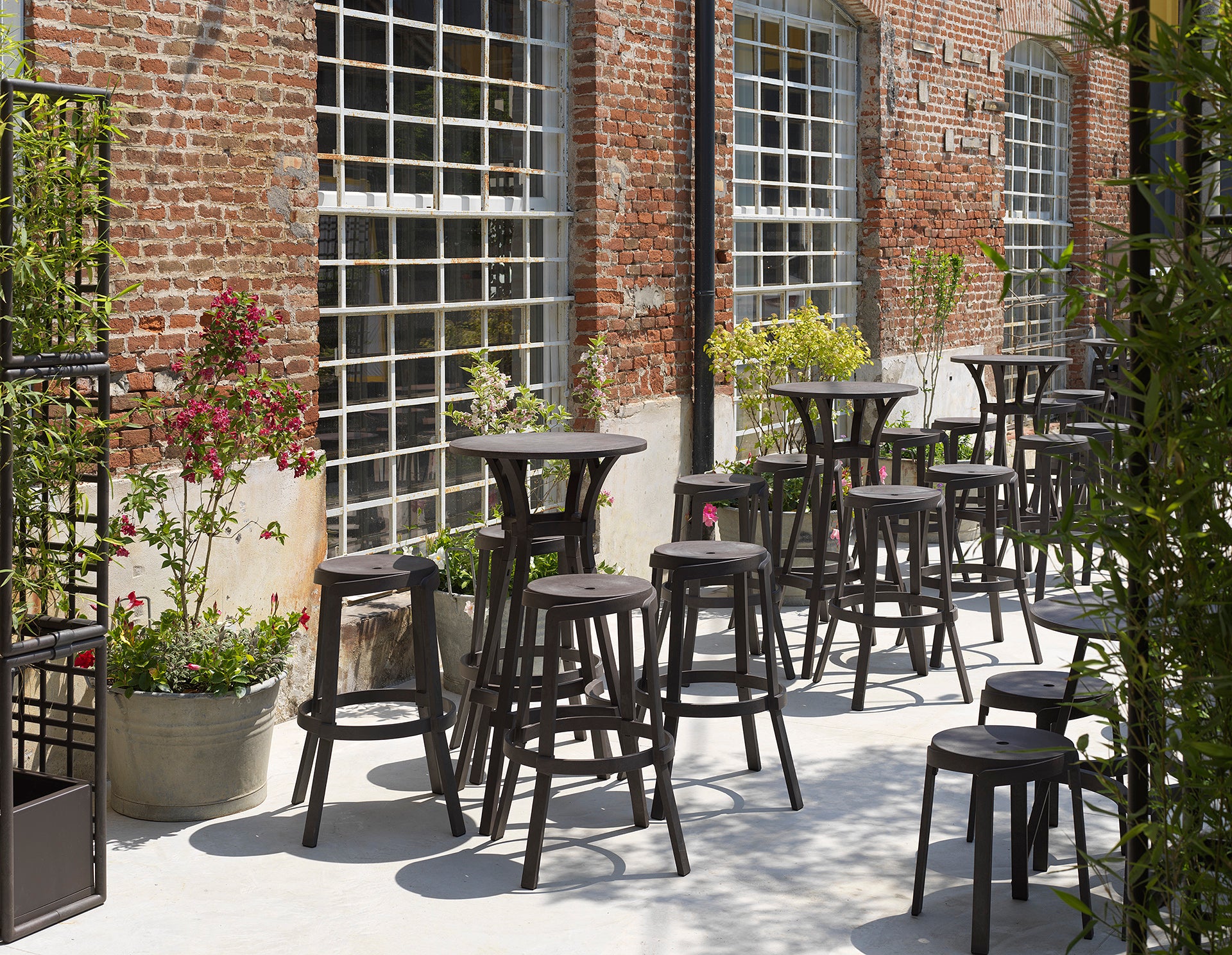 Ronde buiten tafel COMBO krijt [Antonina] [Amelia spr]