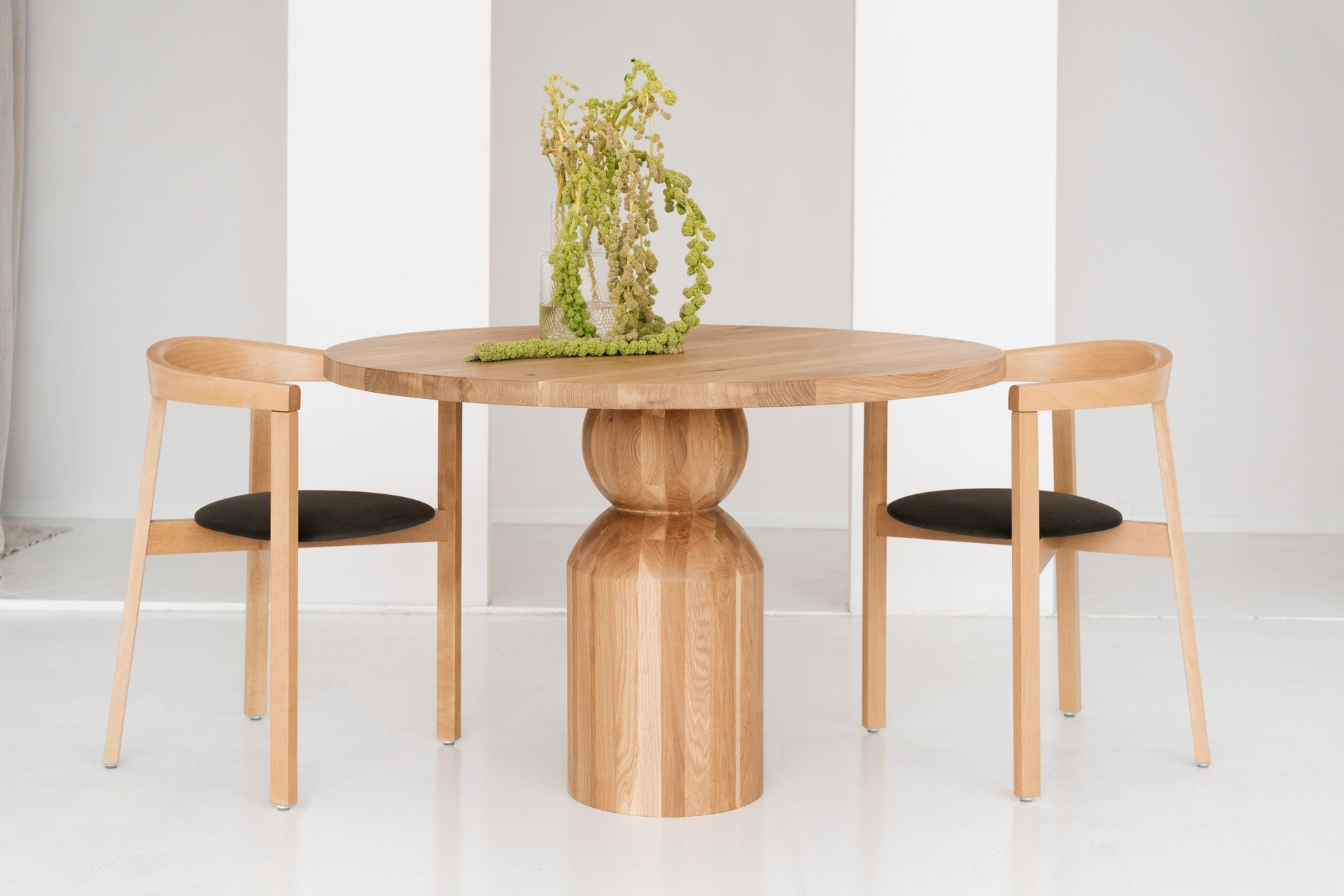 Round Table BETH Oak Wood