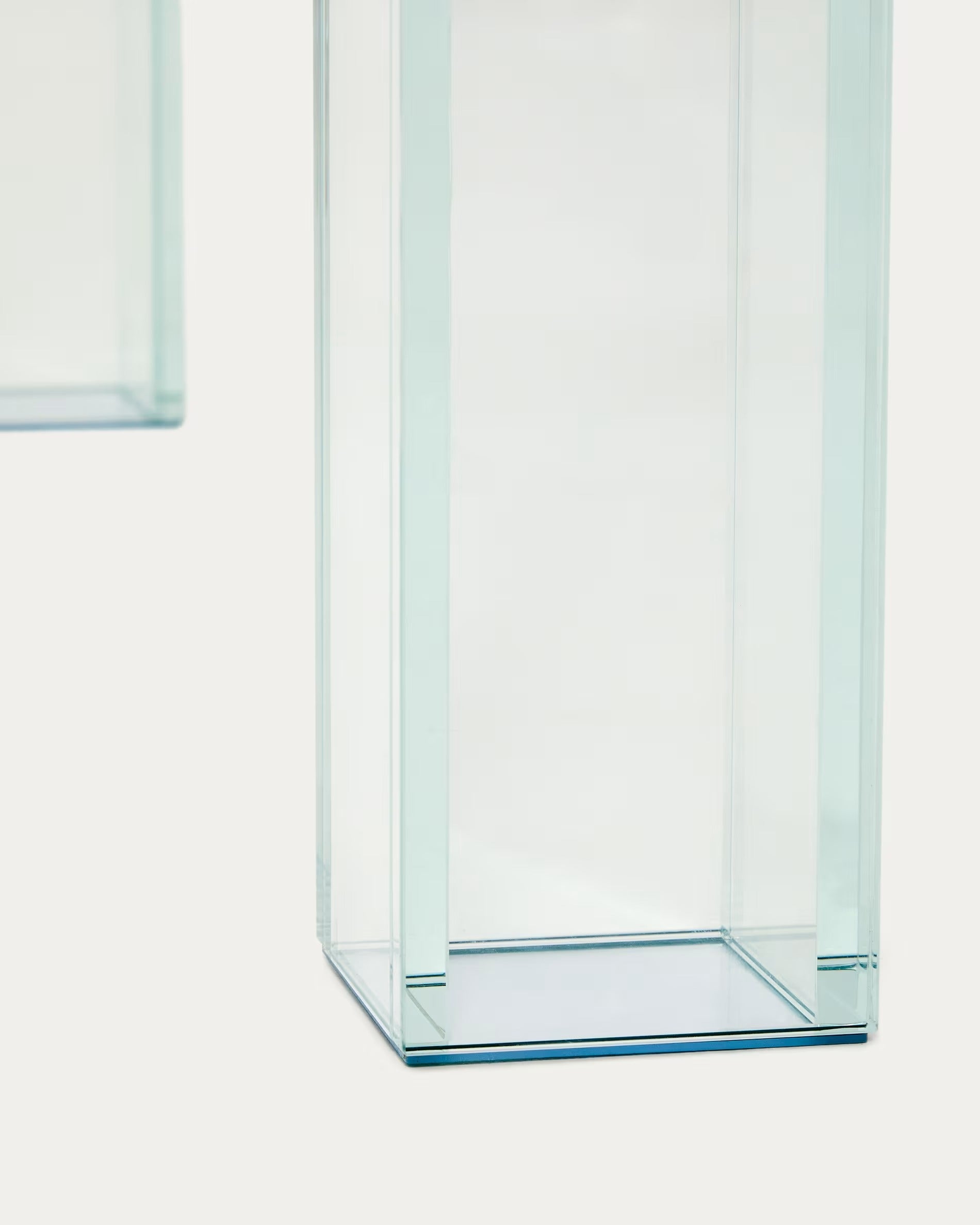 ADULARIA Table transparent tempered glass