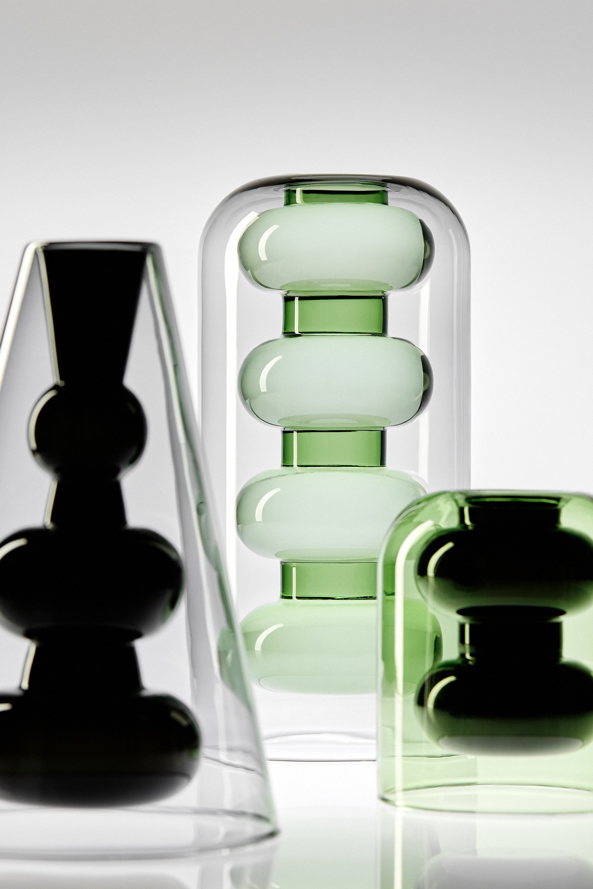 Vaas BUMP CONE zwart glas