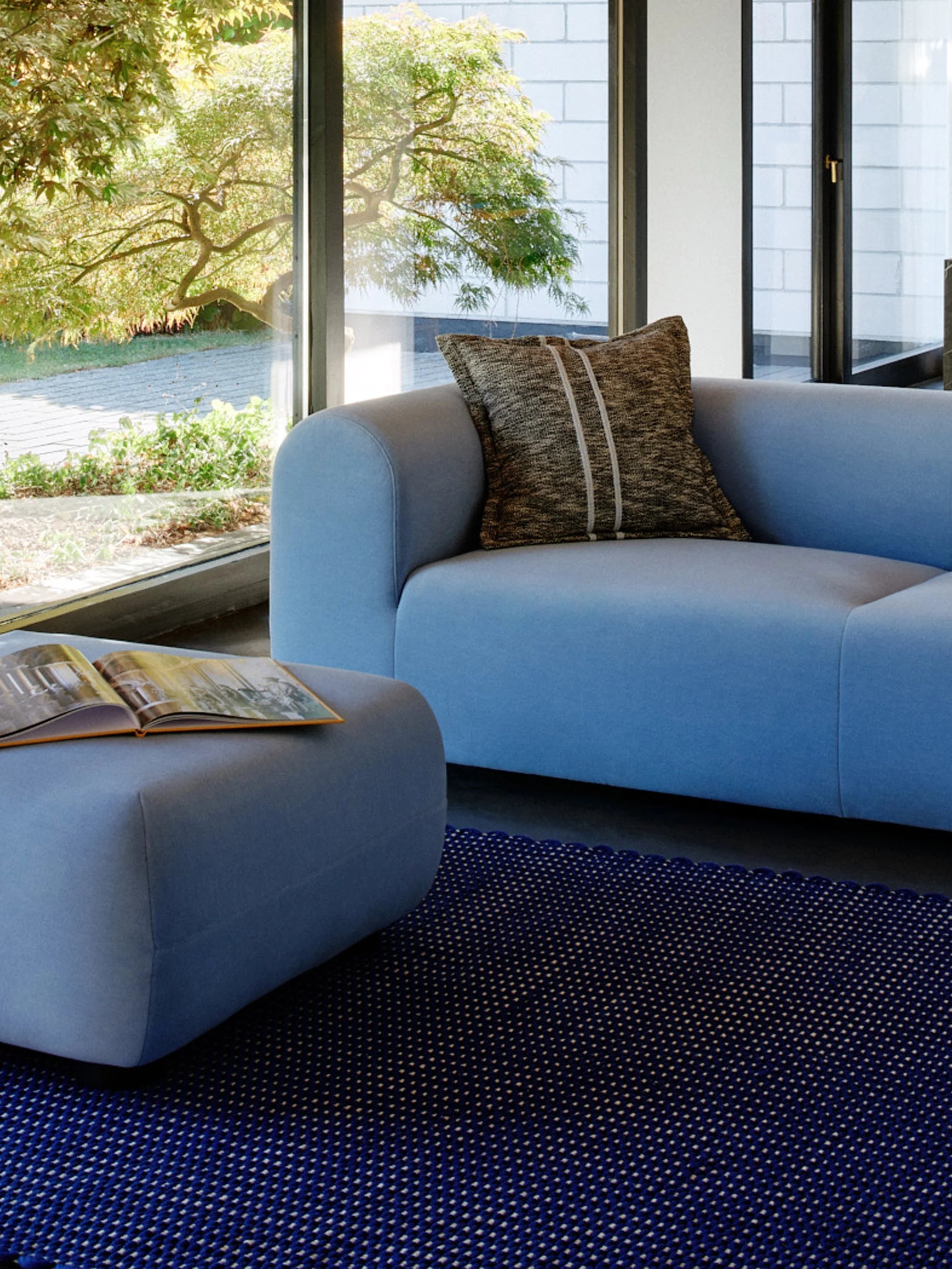 Kissen TRACK schwarz mit Weiß