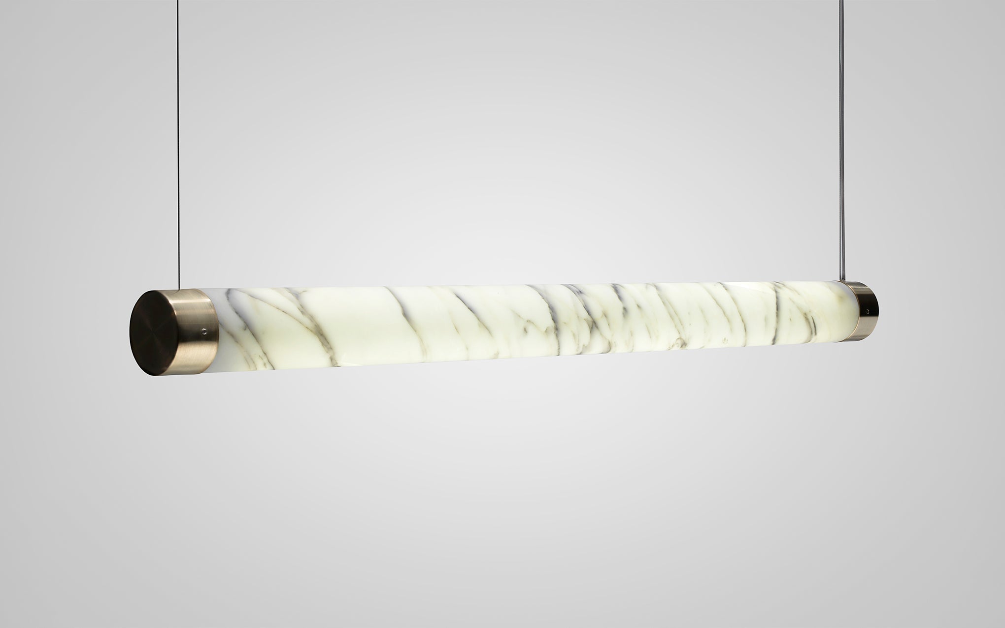 Hanglamp TUBE van marmer met messing afwerking
