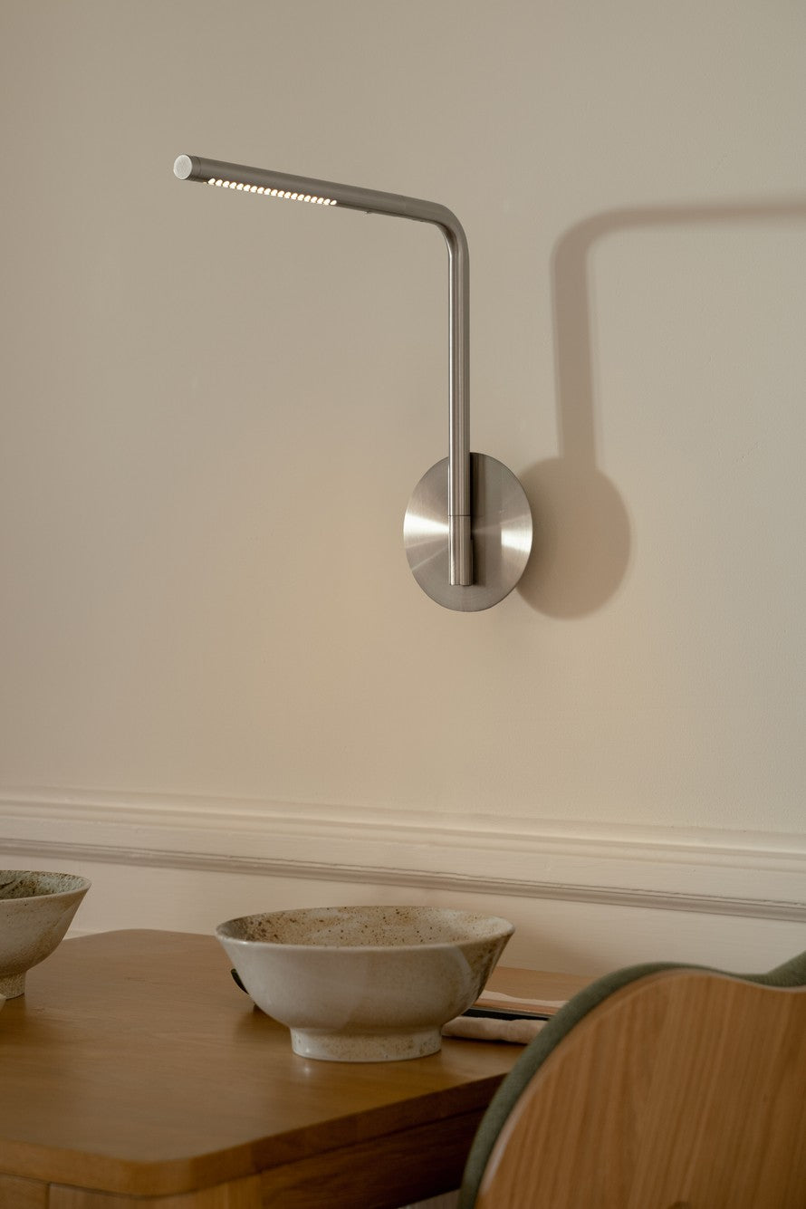 Lampa ścienna regulowana OMNI PIVOT srebrny – Umage
