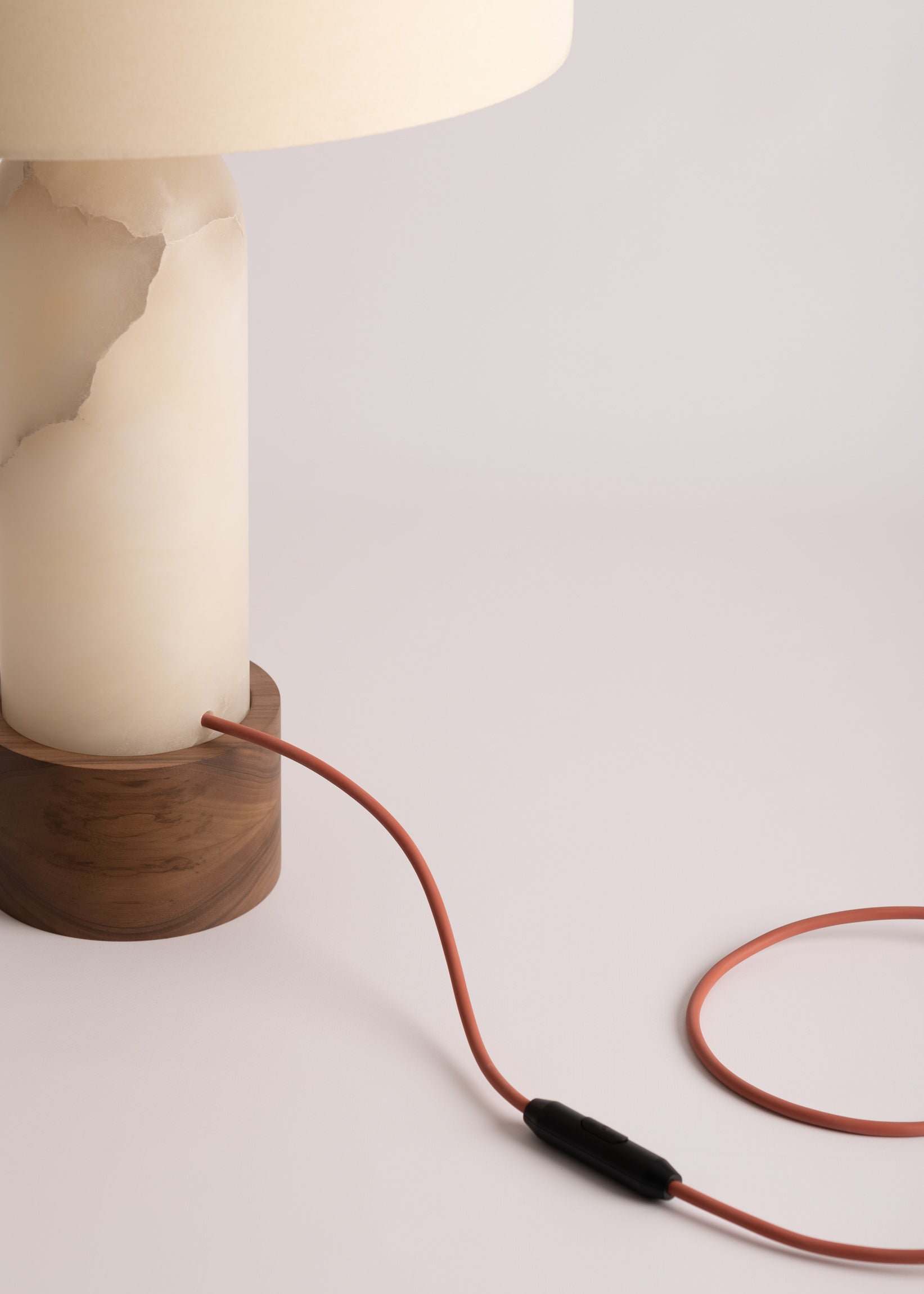 Tischlampe PURA KELO weißer Alabaster