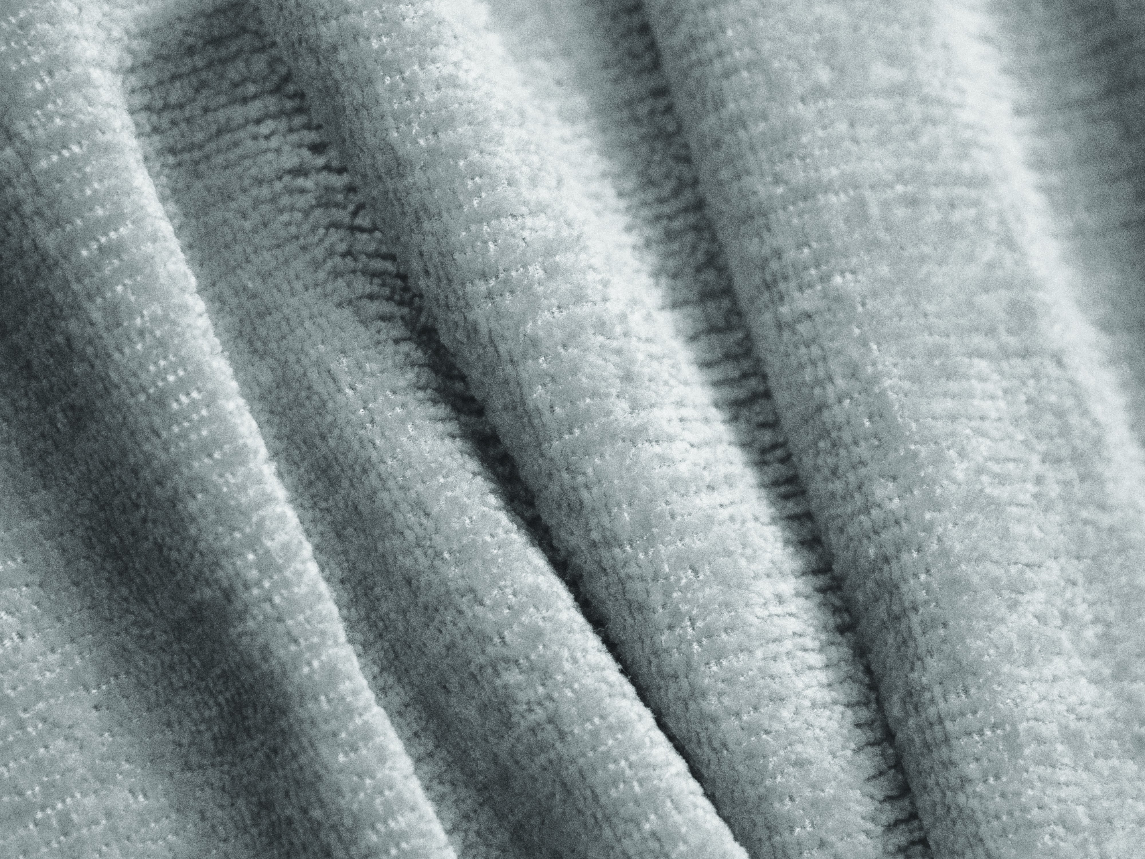 Sofa 3,5-zits ALDRIN in lichtblauwe chenille