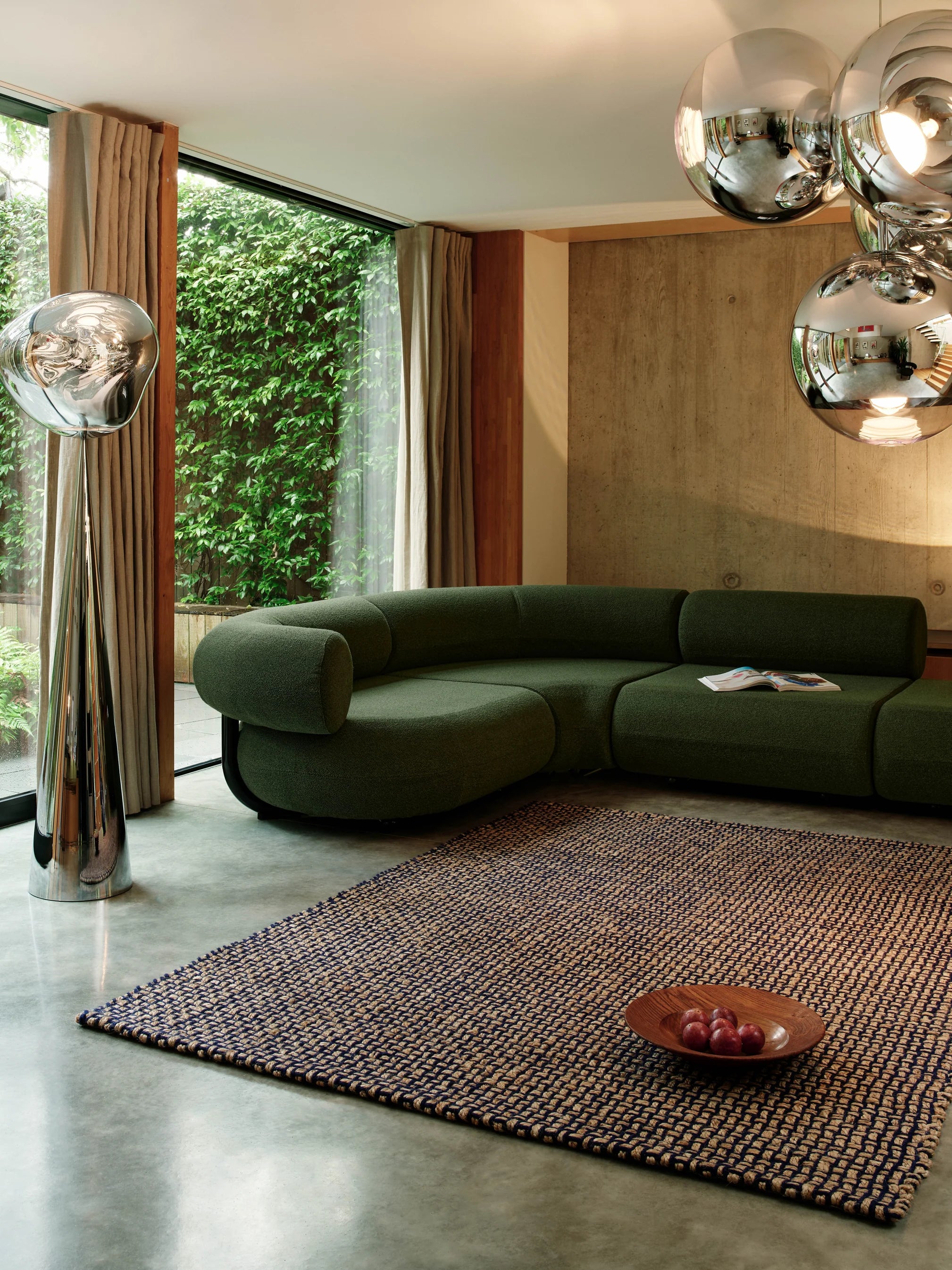 WEAVE dark blue rug with beige