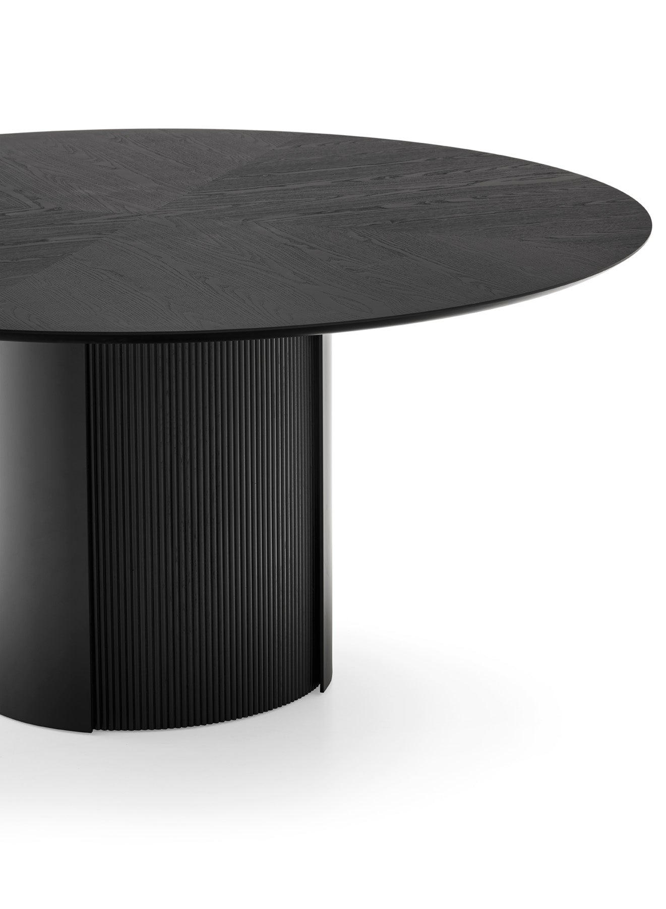 Ronde tafel YOROI zwart houten blad met zwarte basis