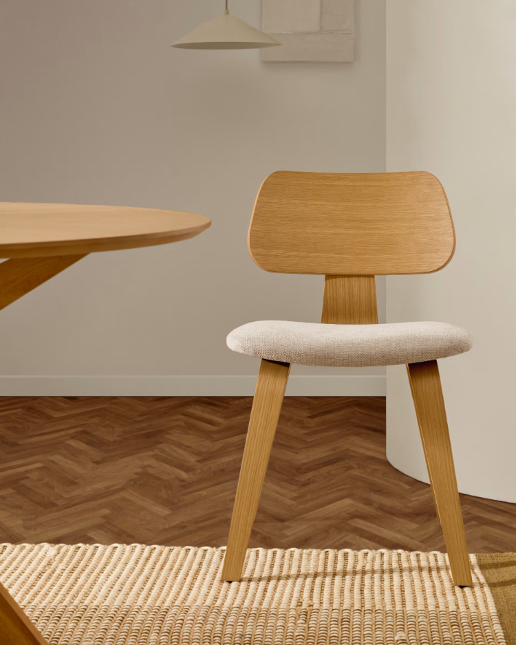 Genesteld gestoffeerd GENA eikenfineerstoel