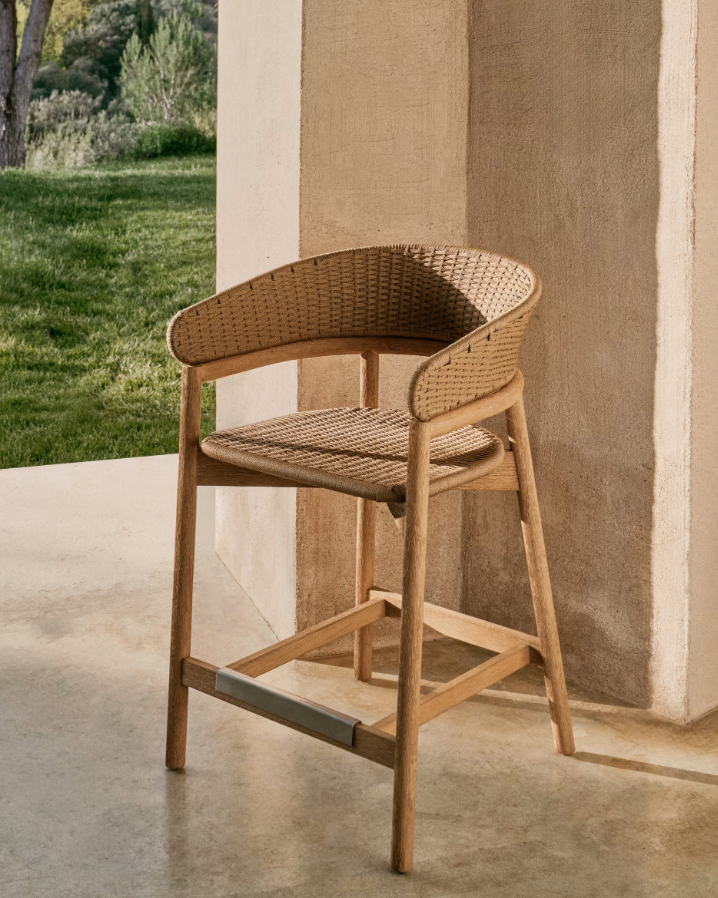 Arinella externe Hoker -Accation -Holz mit einem beige Seil