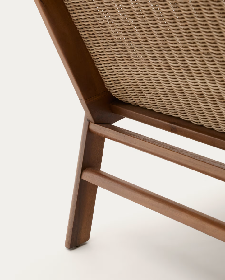 Außenstuhl ITANI aus Akazienholz mit Rattansitz