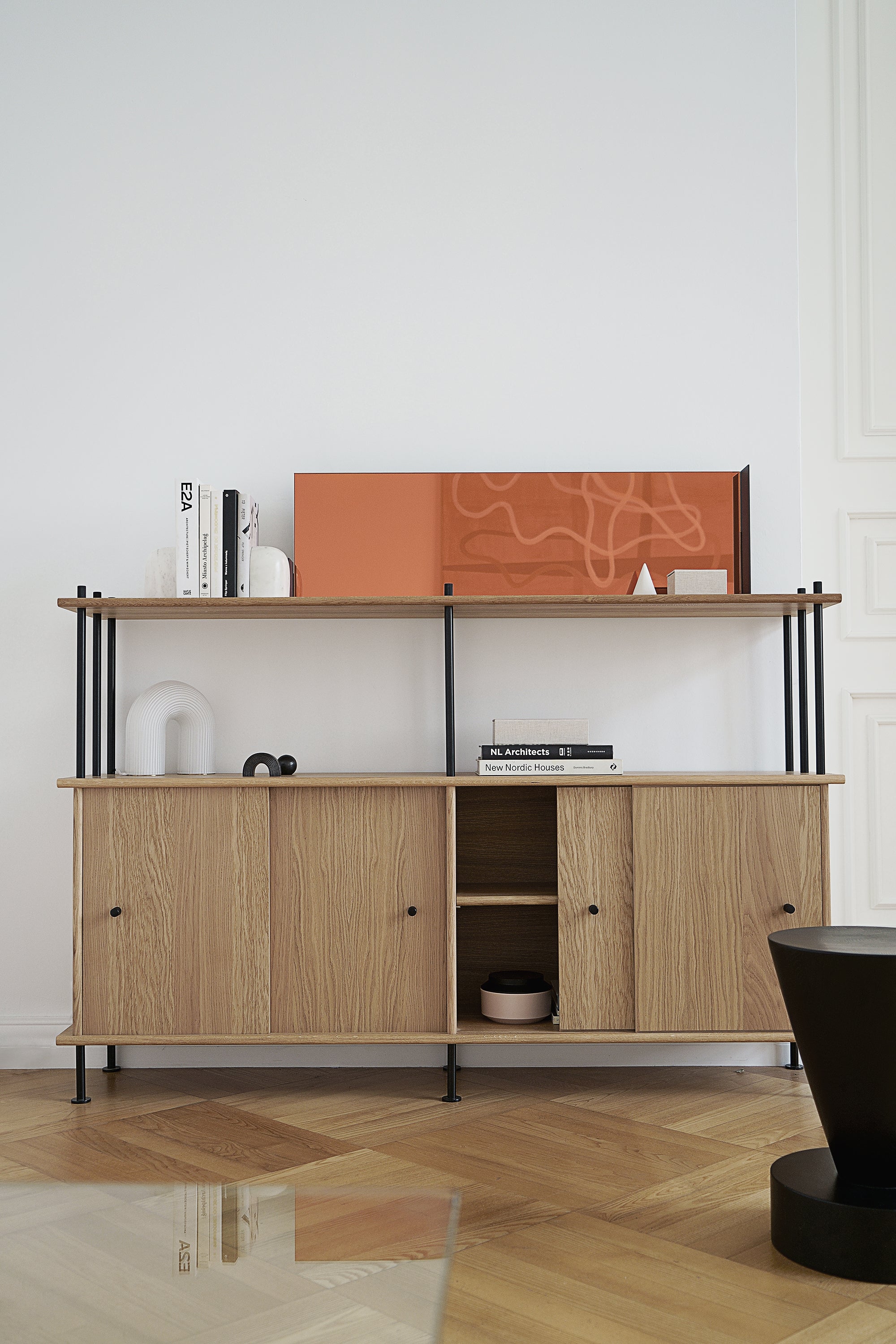 BAVA 160 kast van eikenhout in ebbenhout