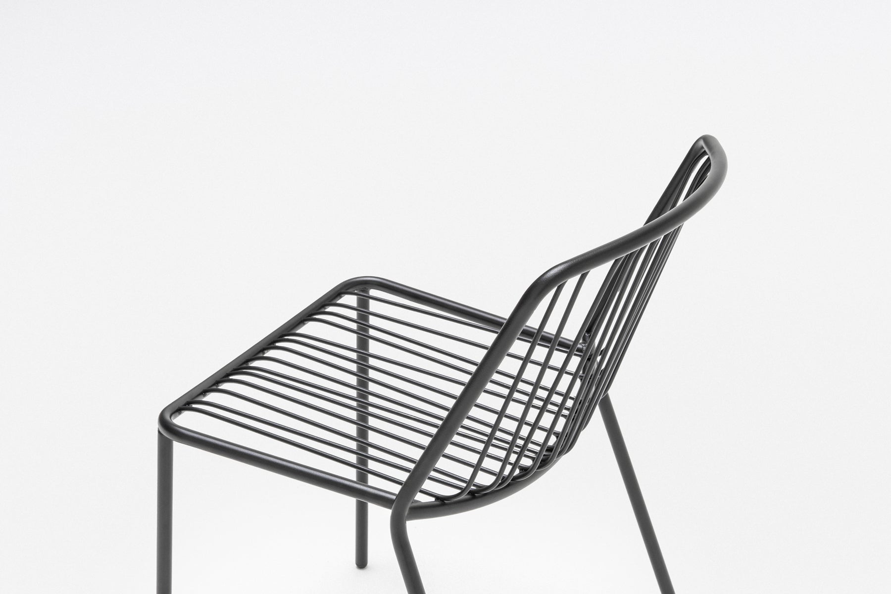 Ein Satz Bris -Stühle verzinkt Stahl