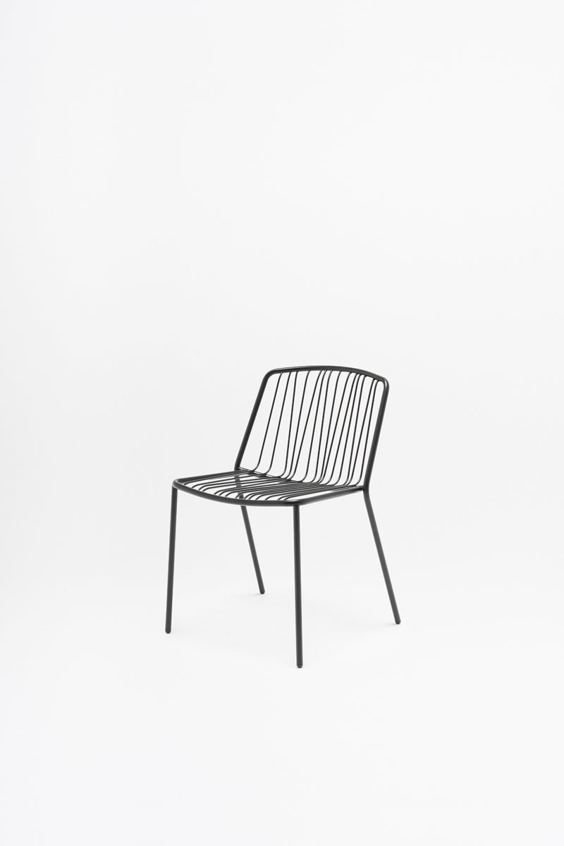 Ein Satz Bris -Stühle verzinkt Stahl