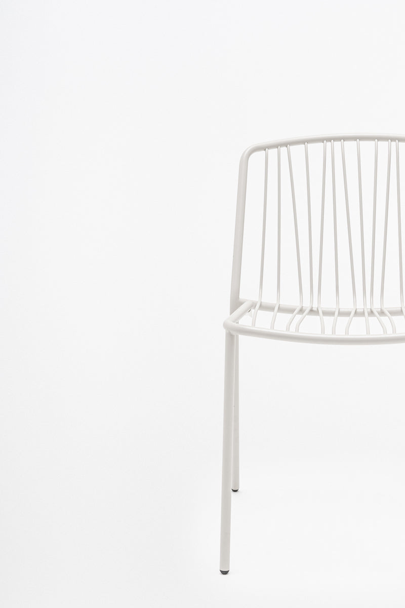 Ein Satz Bris -Stühle verzinkt Stahl