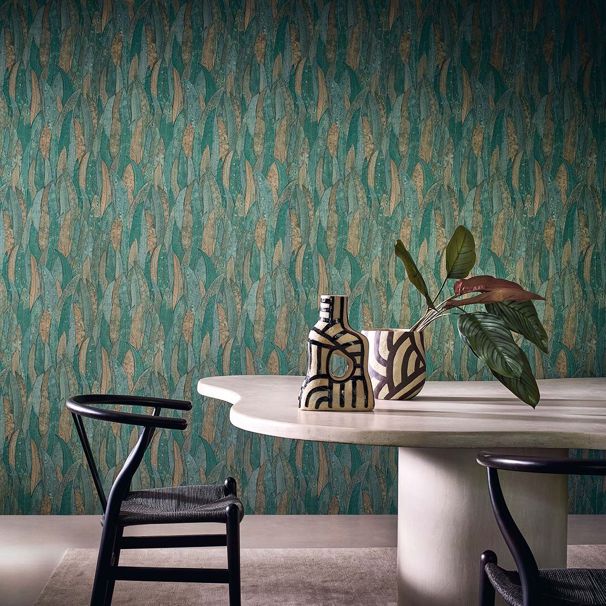 Structural wallpaper with a eucalyptus leaf design NELUWA - IVORY
