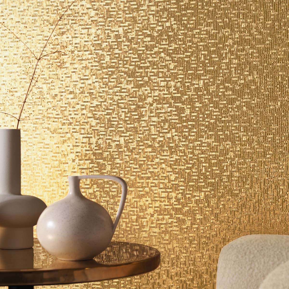 Metallic structuurbehang met geometrisch patroon PYRITE - OR goud