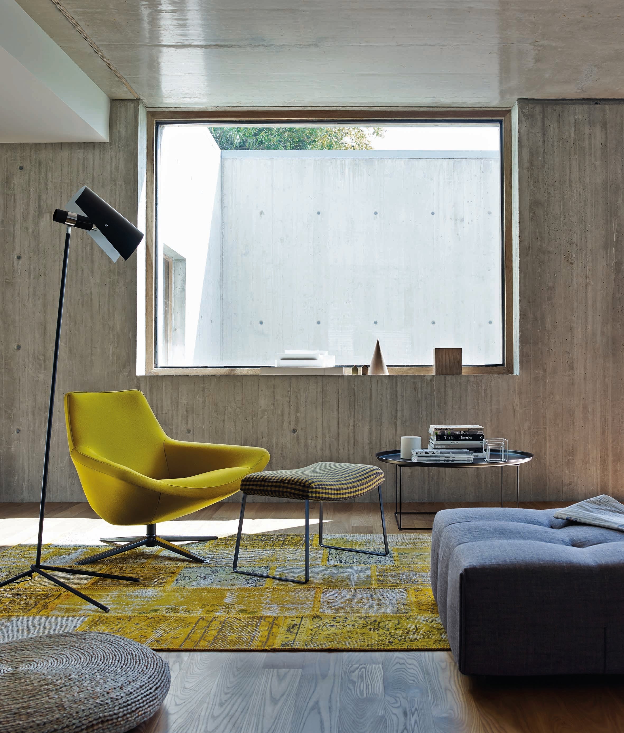 Lampa podłogowa do czytania CLARITAS czarny