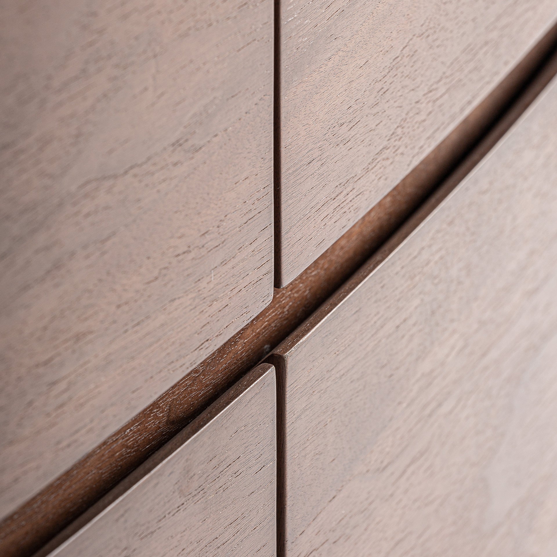 Oval Chest of Drawers STUETTA Oak Veneer