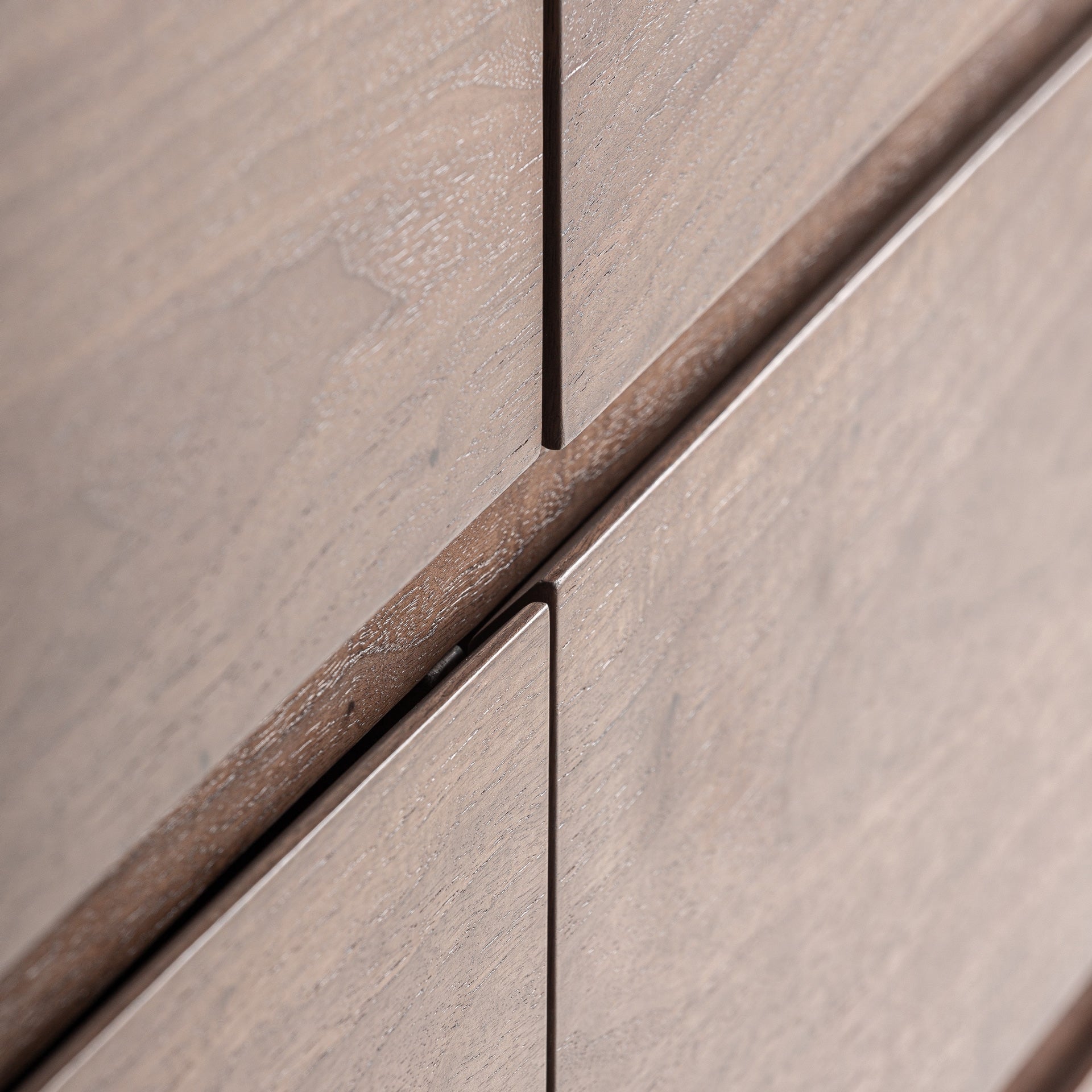 STUETTA Chest of Drawers in Oak Veneer