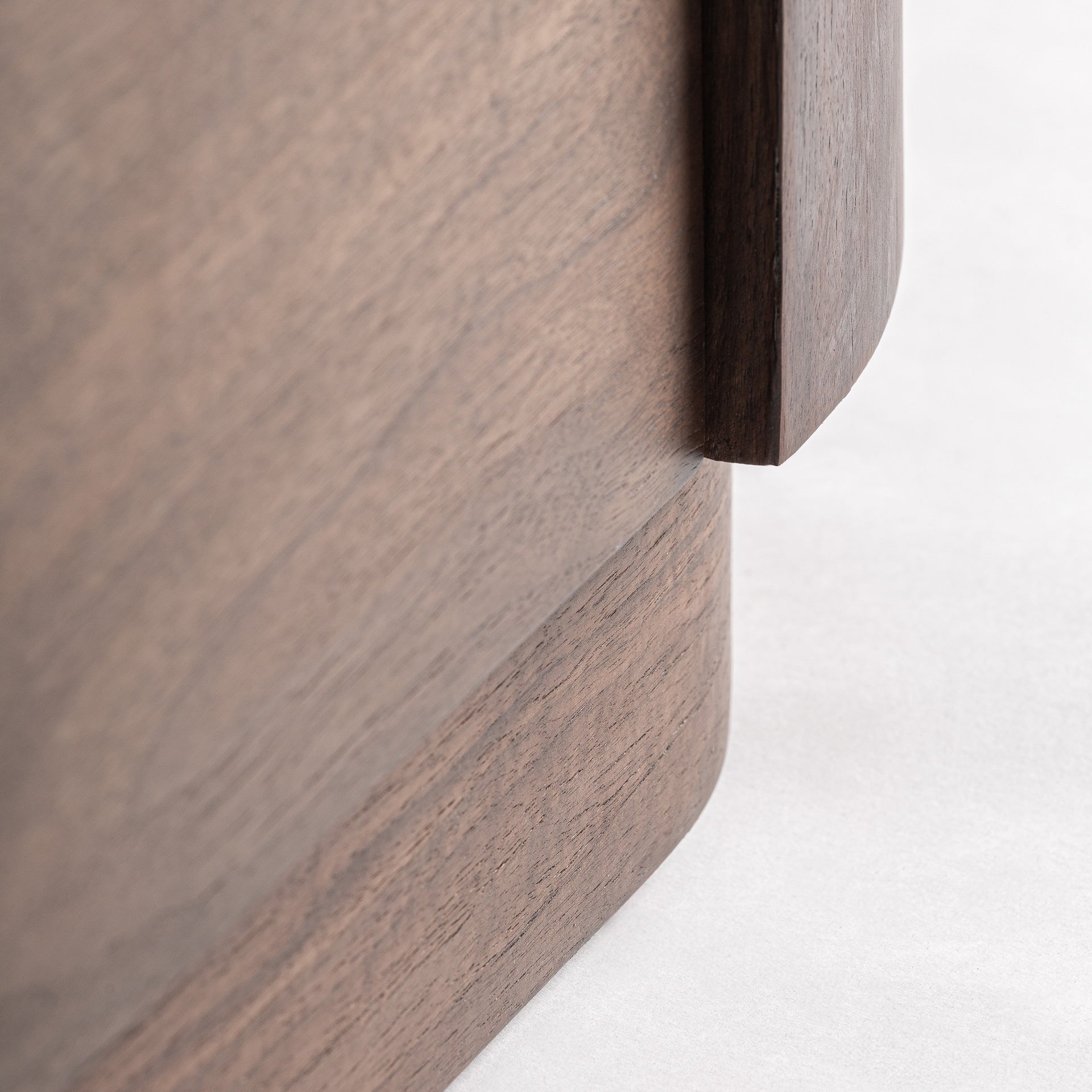 STUETTA Chest of Drawers in Oak Veneer