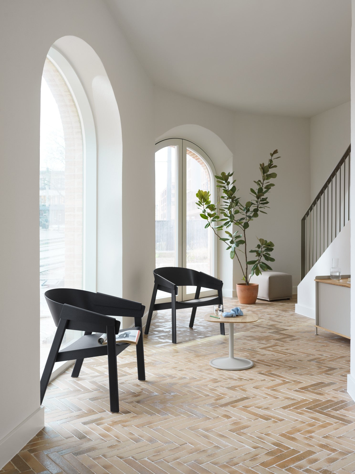 Enfold commode grijs met eiken blad