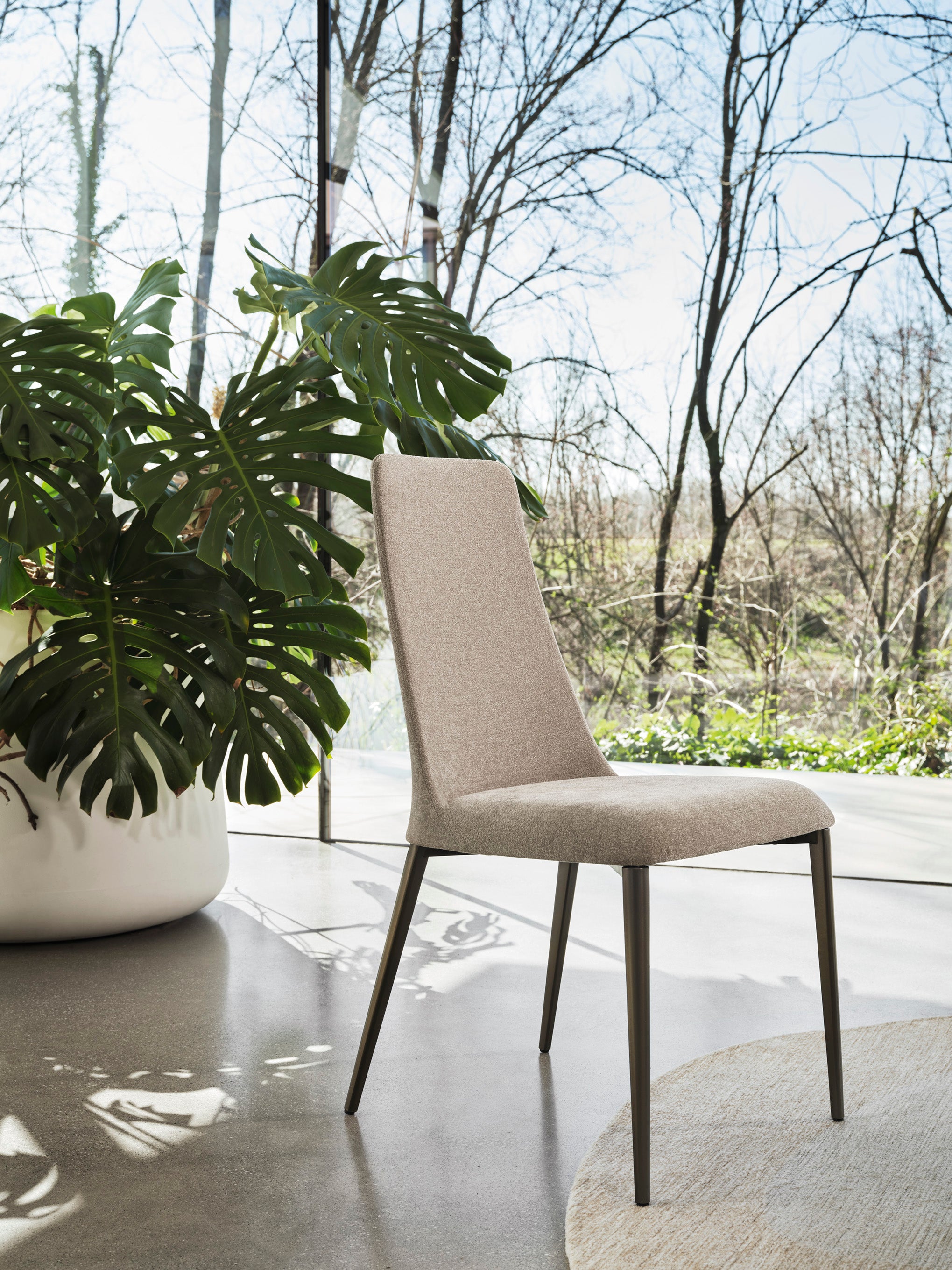 Polsterstuhl ETOILE mit braunem Metallgestell