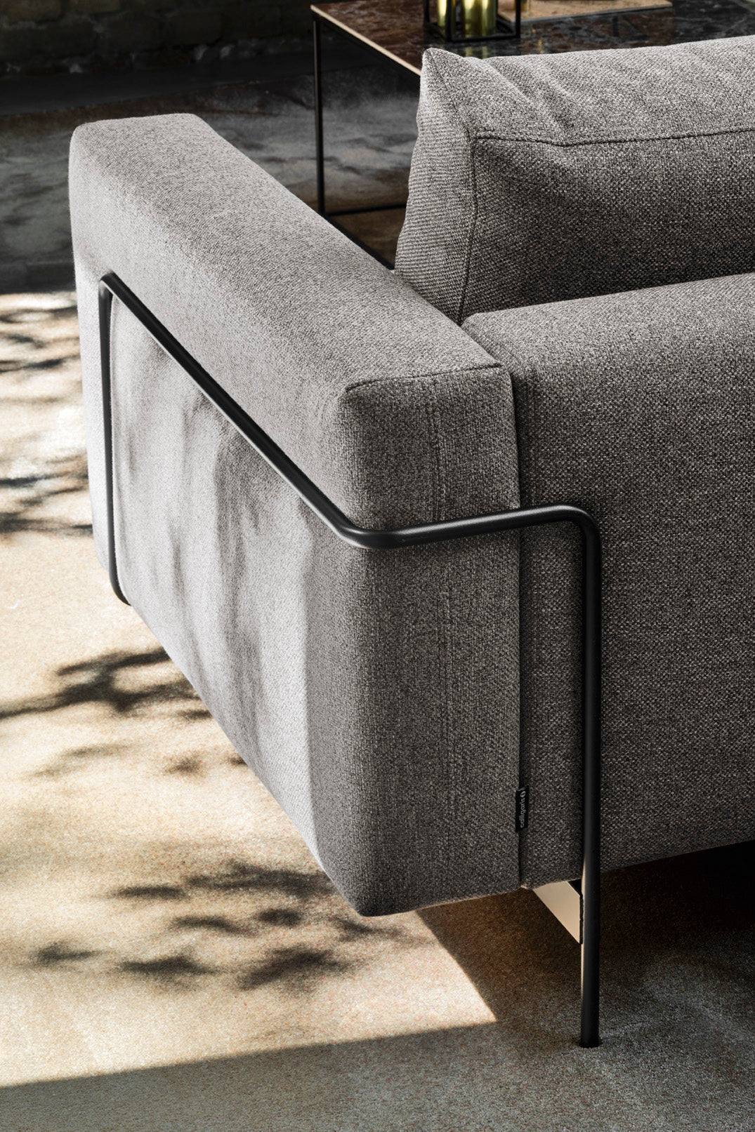 Sofa 3-osobowa ROD MAXI tapicerowana do salonu – Calligaris