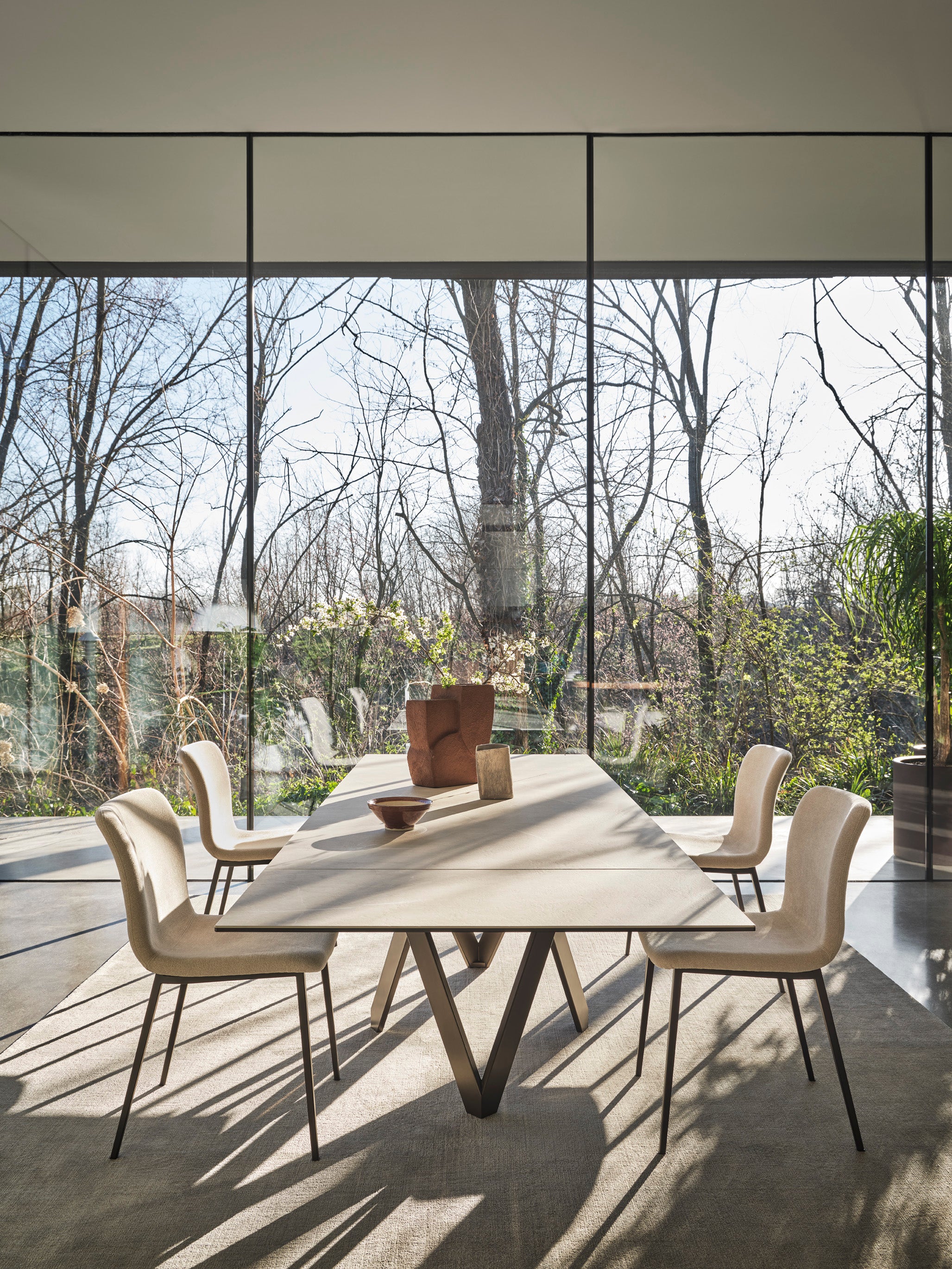 Polsterstuhl ANNIE mit schwarzem Metallgestell