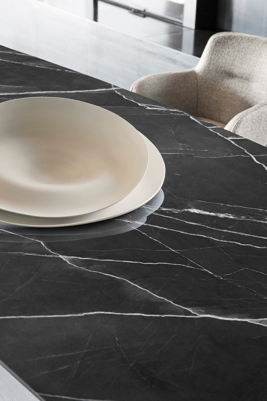 BREEZE table with black top and black base