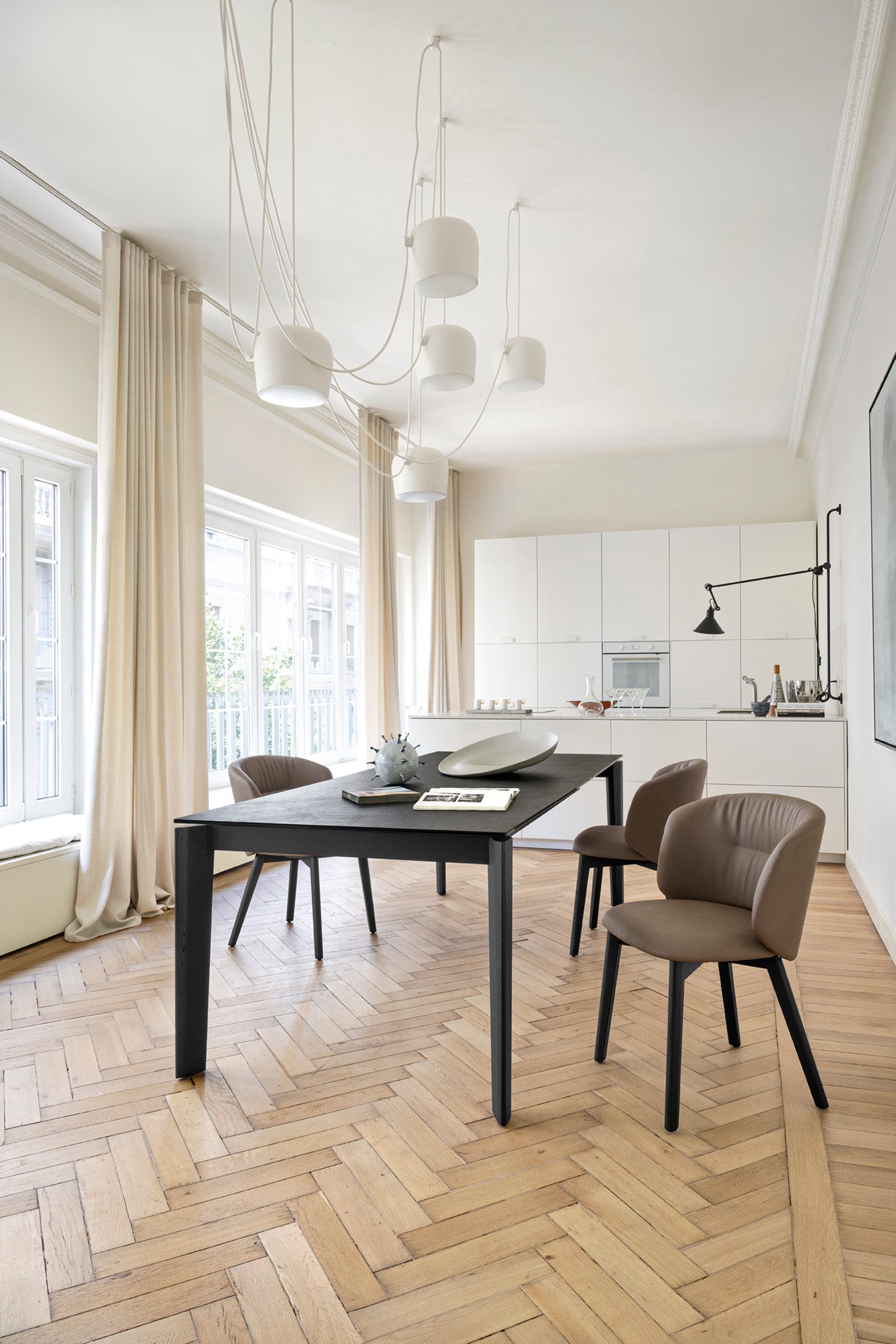 Extendable table DOGMA with beige top and walnut wooden base