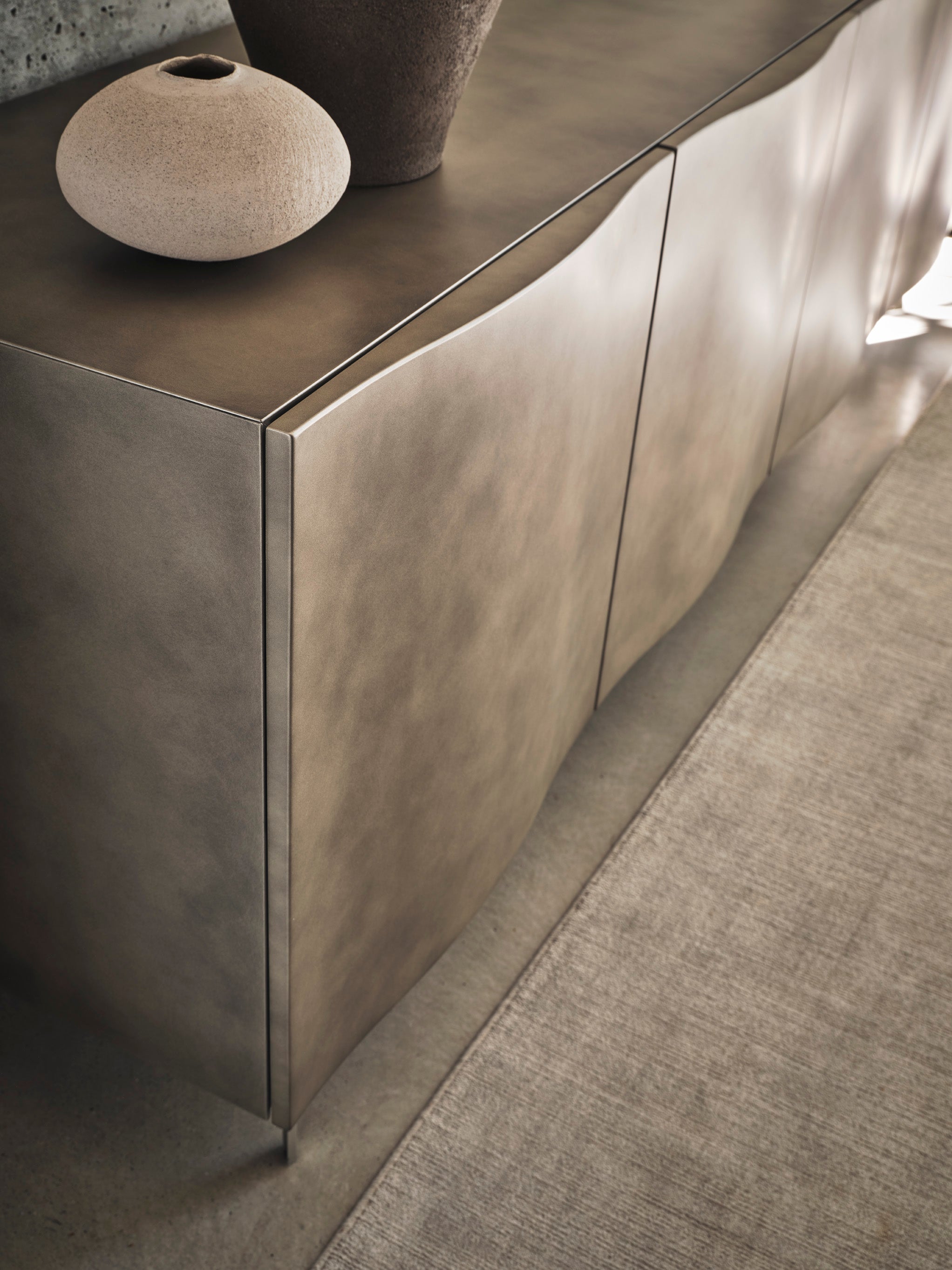 SINUOSA Chest of Drawers Beige