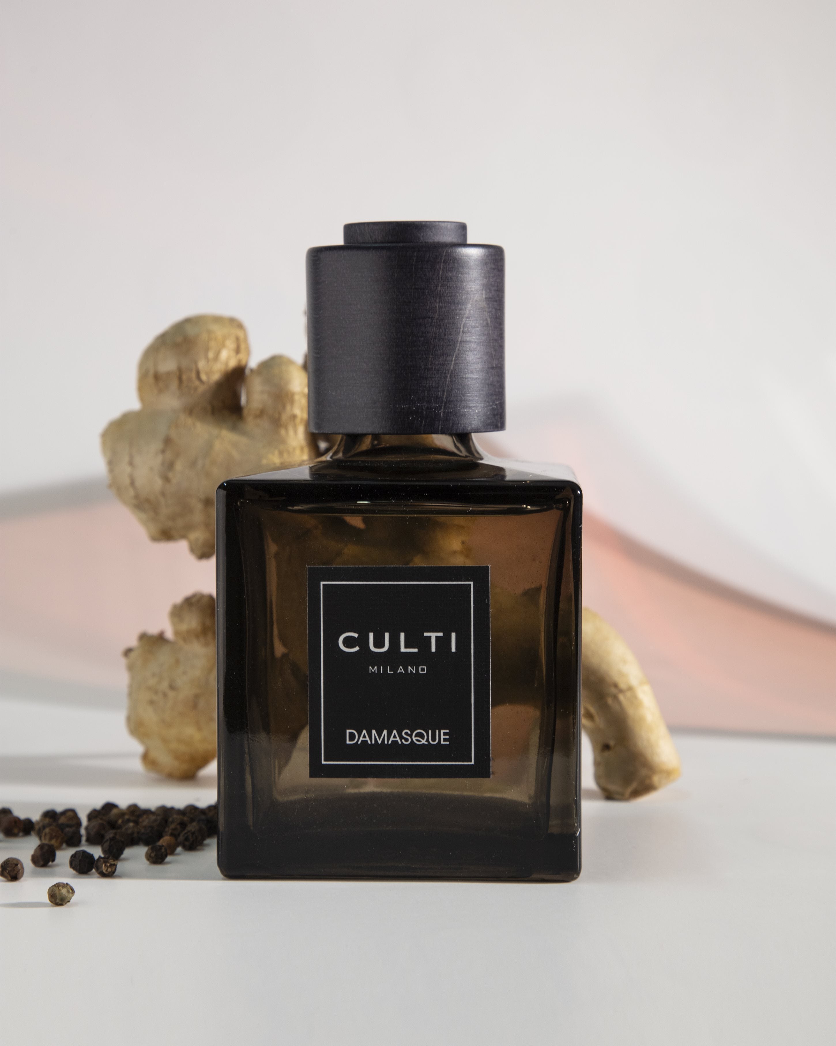 Geurobject DECOR - DAMASQUE met tonen van gember, zwarte peper, ceder, patchouli en opoponax [Amelia]