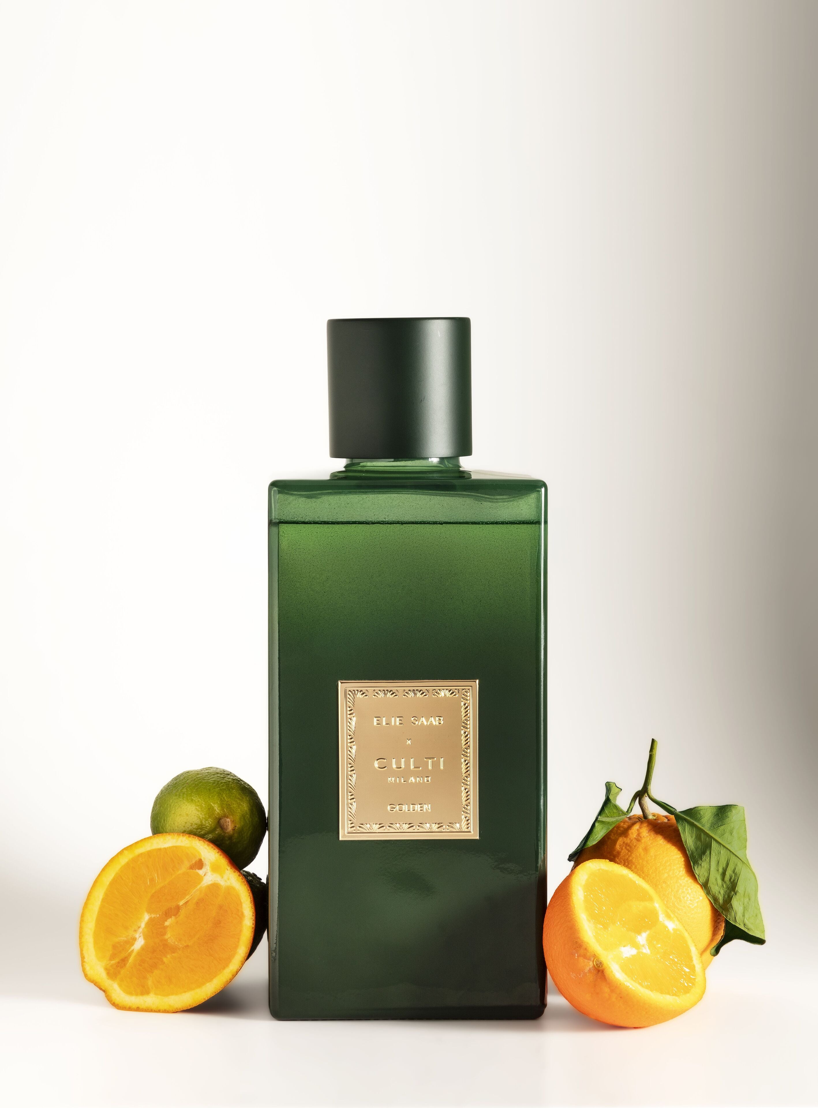 GOLDEN fragrance diffuser with notes of bitter orange, mandarin, ginger, orange blossom, and cedar.