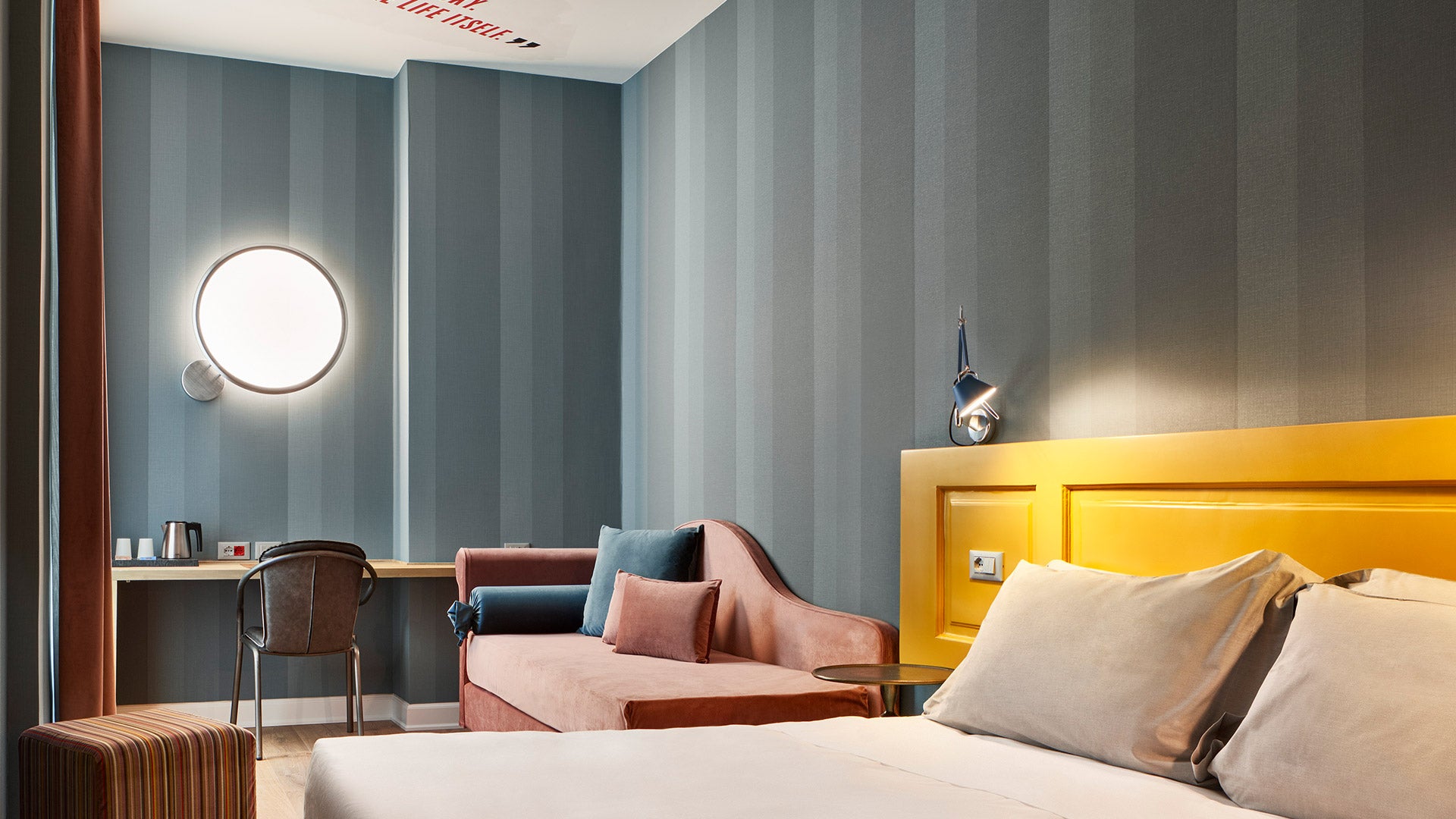 DISCOVERY Wall Lamp Black